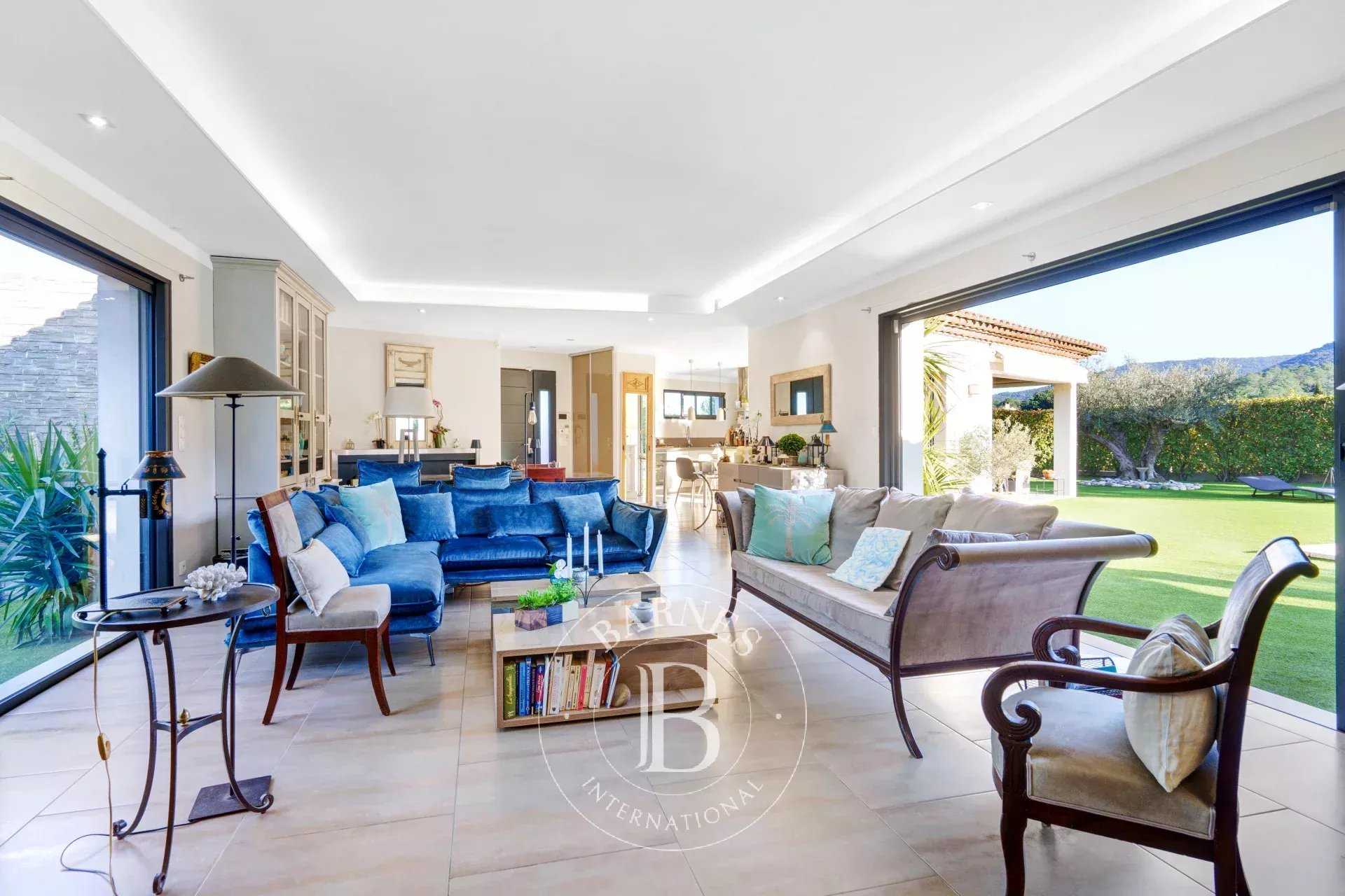 Le Plan-de-la-Tour  - Villa 5 Pi&egrave;ces 4 Chambres