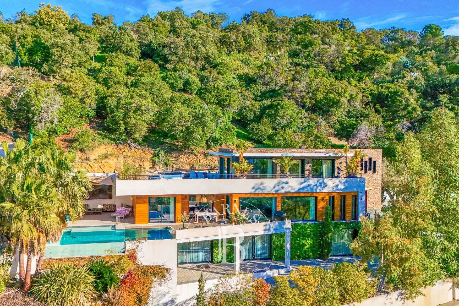 Les Issambres  - Villa 5 Pi&egrave;ces 3 Chambres