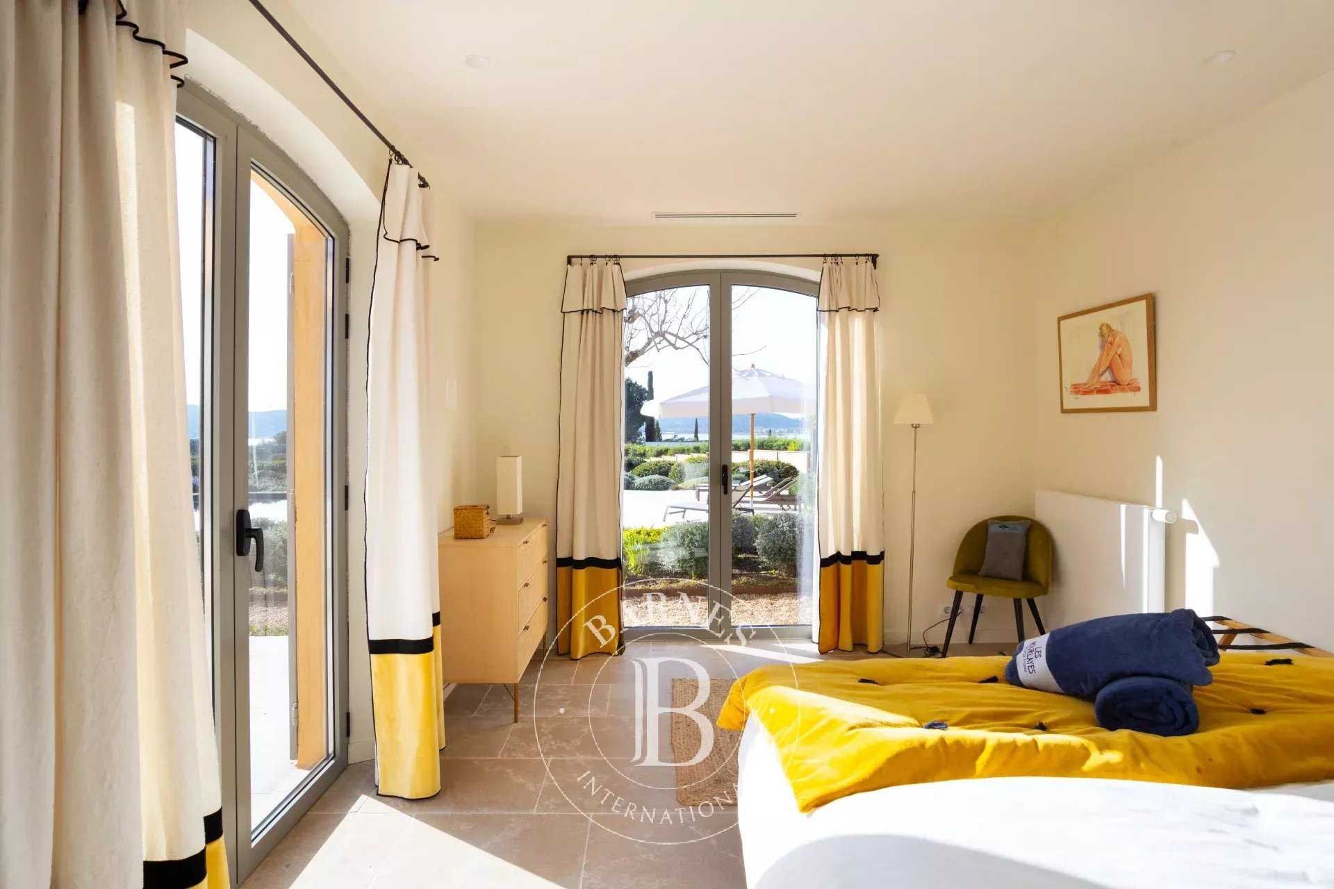 Grimaud  - Propriété  7 Chambres