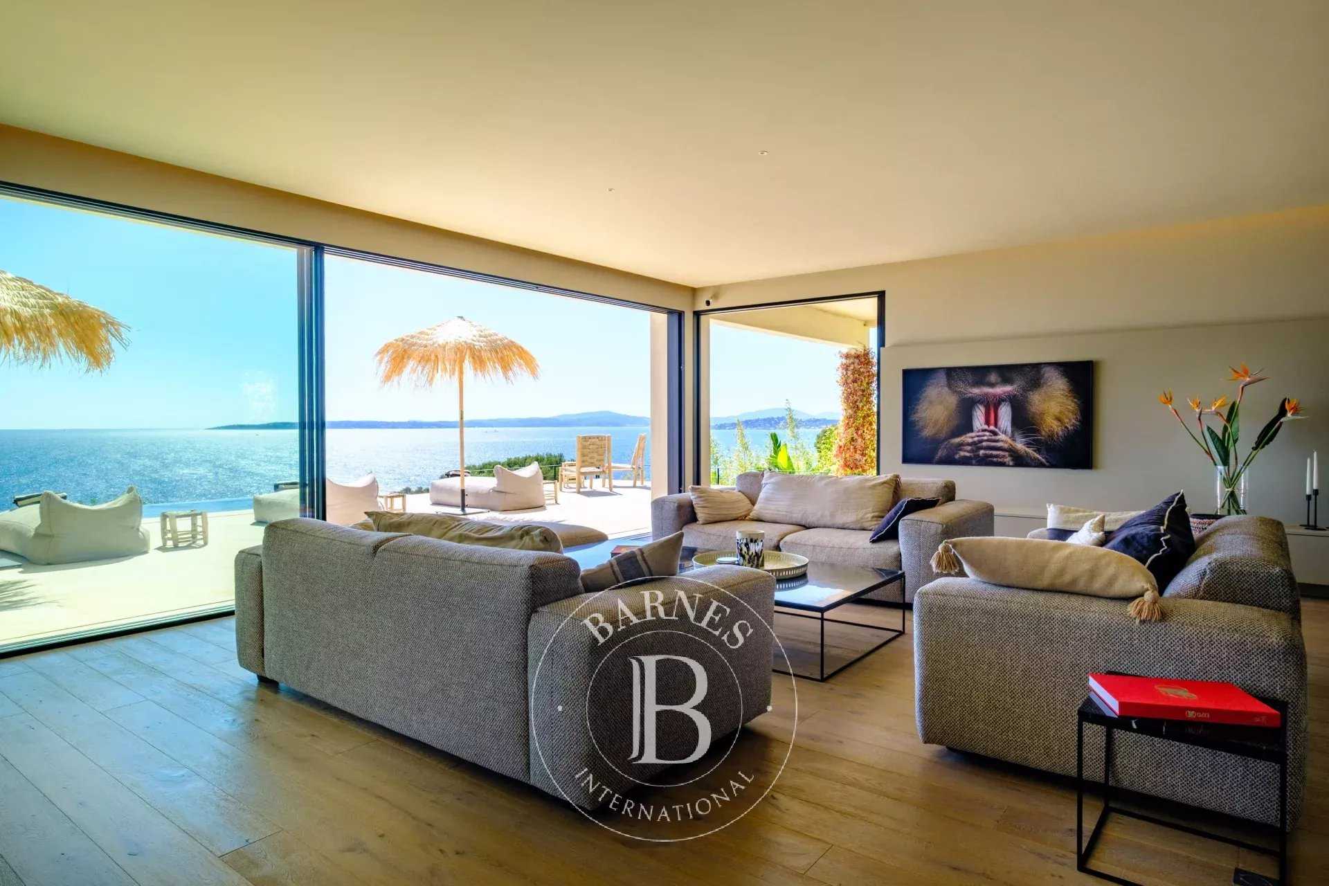 Les Issambres  - Villa 9 Pi&egrave;ces 5 Chambres