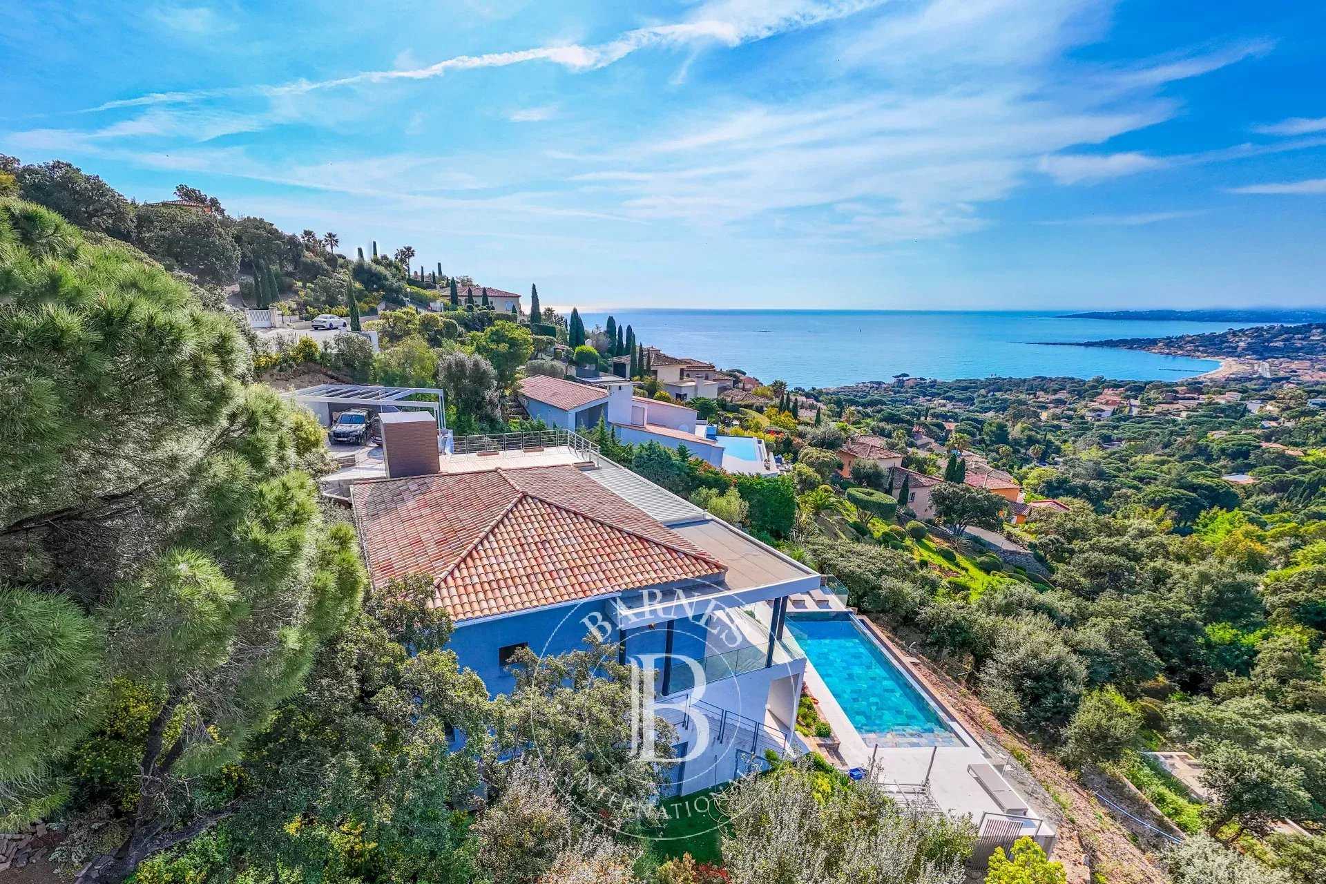 Sainte-Maxime  - Villa 7 Pi&egrave;ces 5 Chambres