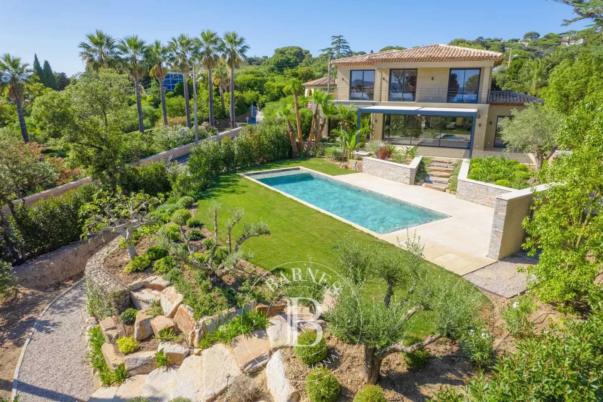 Sainte-Maxime  - Villa 7 Pi&egrave;ces 5 Chambres