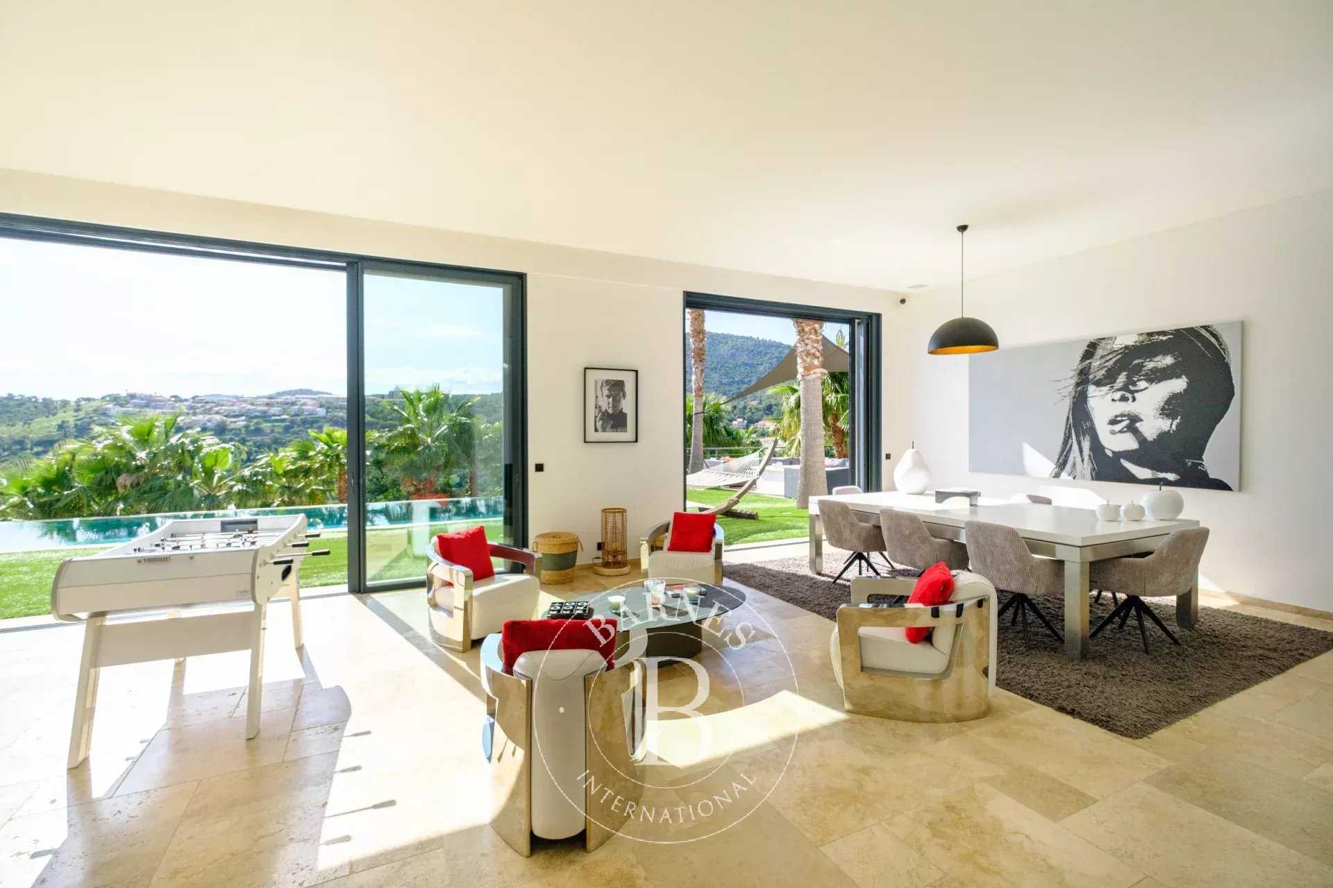 Les Issambres  - Appartement 7 Pi&egrave;ces 4 Chambres