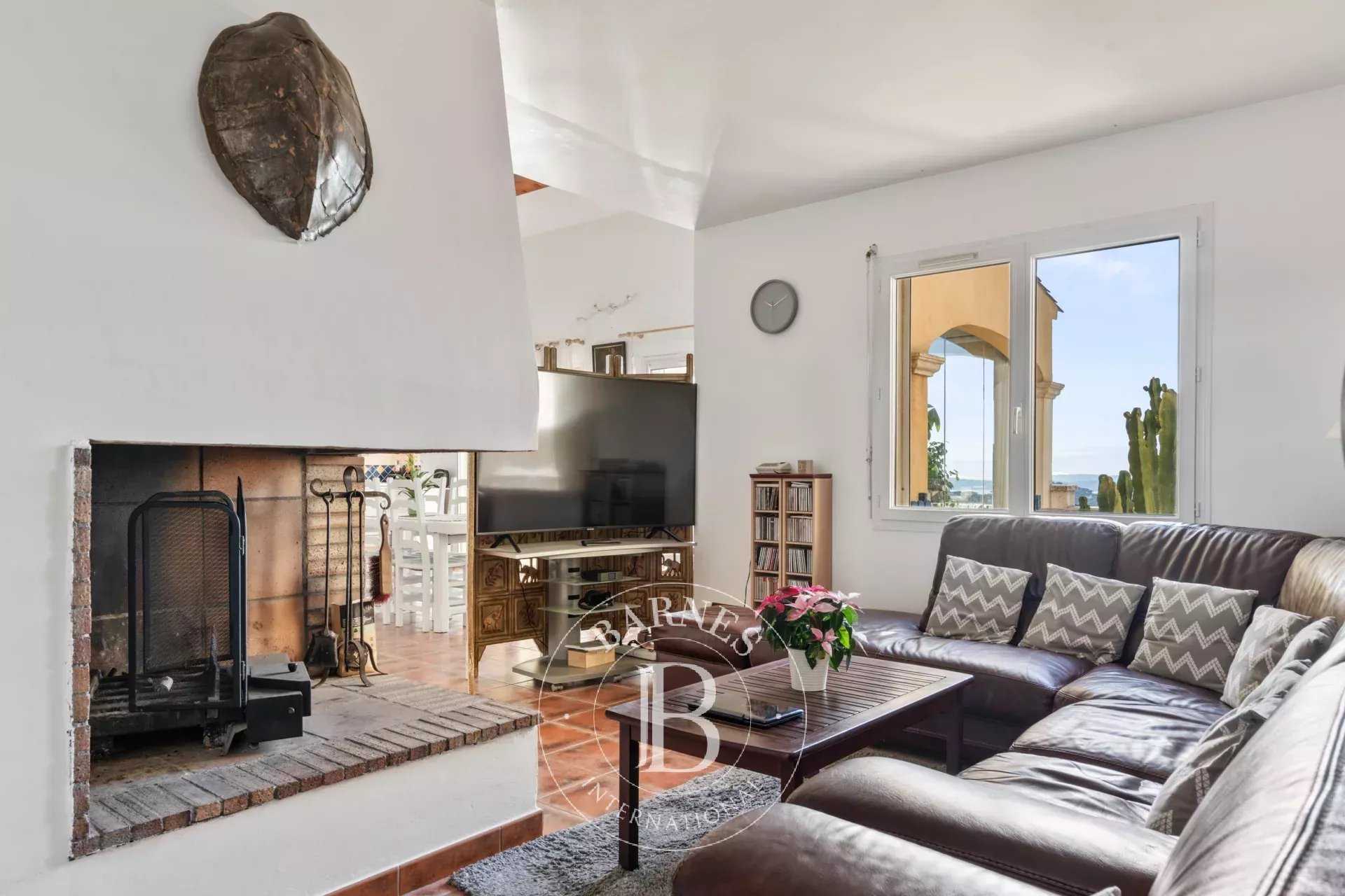 Sainte-Maxime  - Maison 7 Pièces 4 Chambres