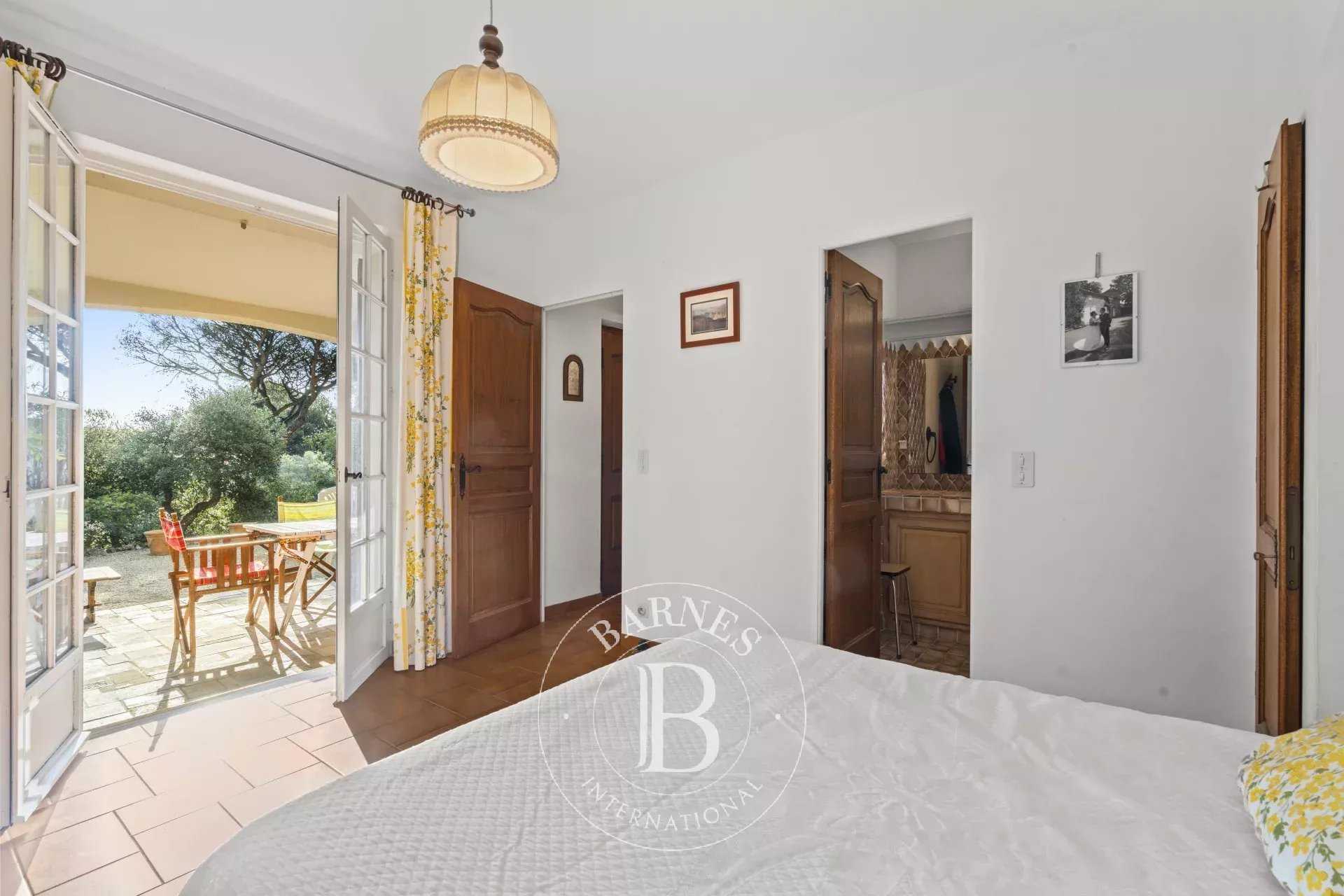 Sainte-Maxime  - Maison 7 Pièces 5 Chambres