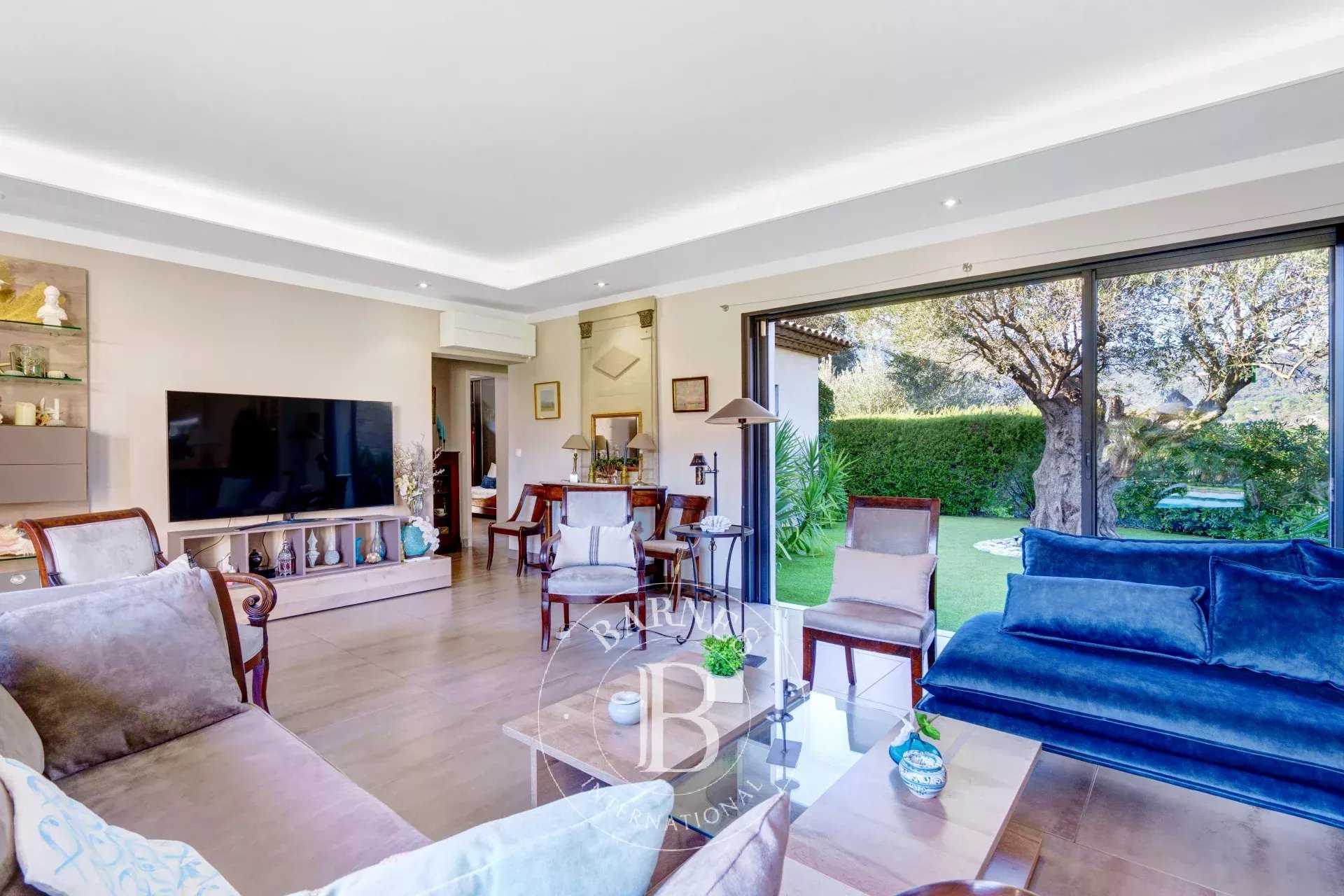 Le Plan-de-la-Tour  - Villa 5 Pi&egrave;ces 4 Chambres