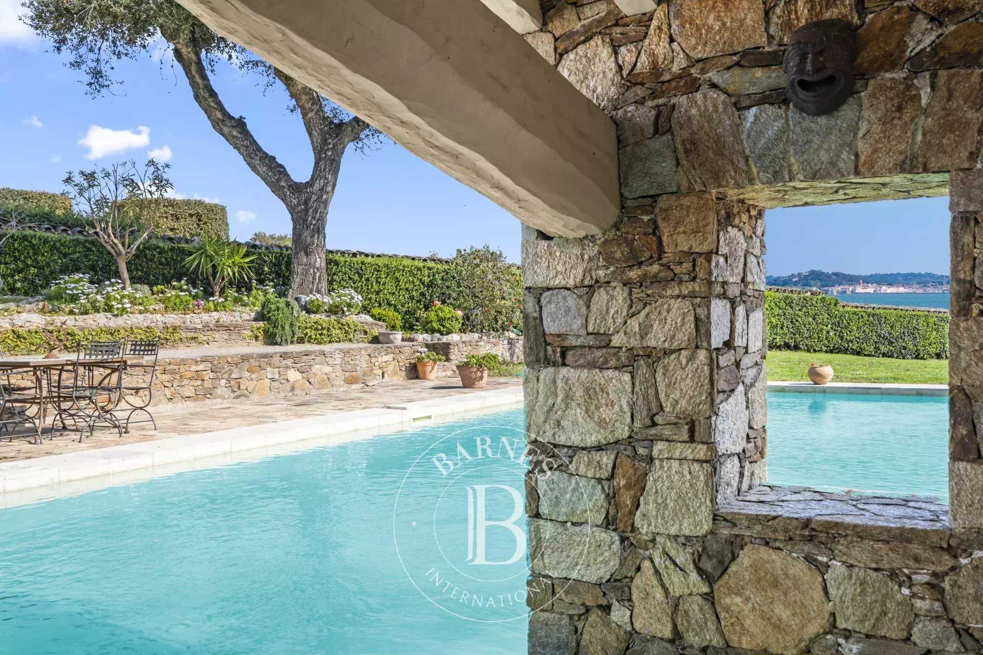 Grimaud  - Villa 9 Pi&egrave;ces 5 Chambres