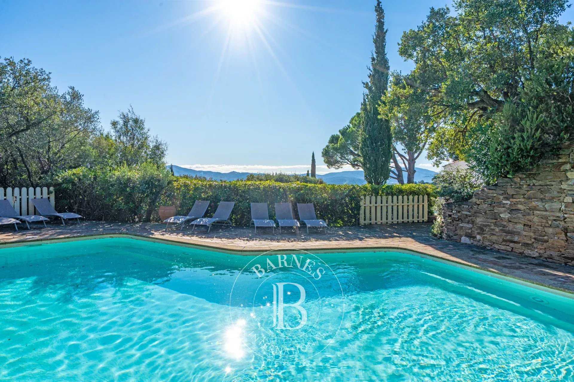 Grimaud  - Villa 7 Pièces 5 Chambres