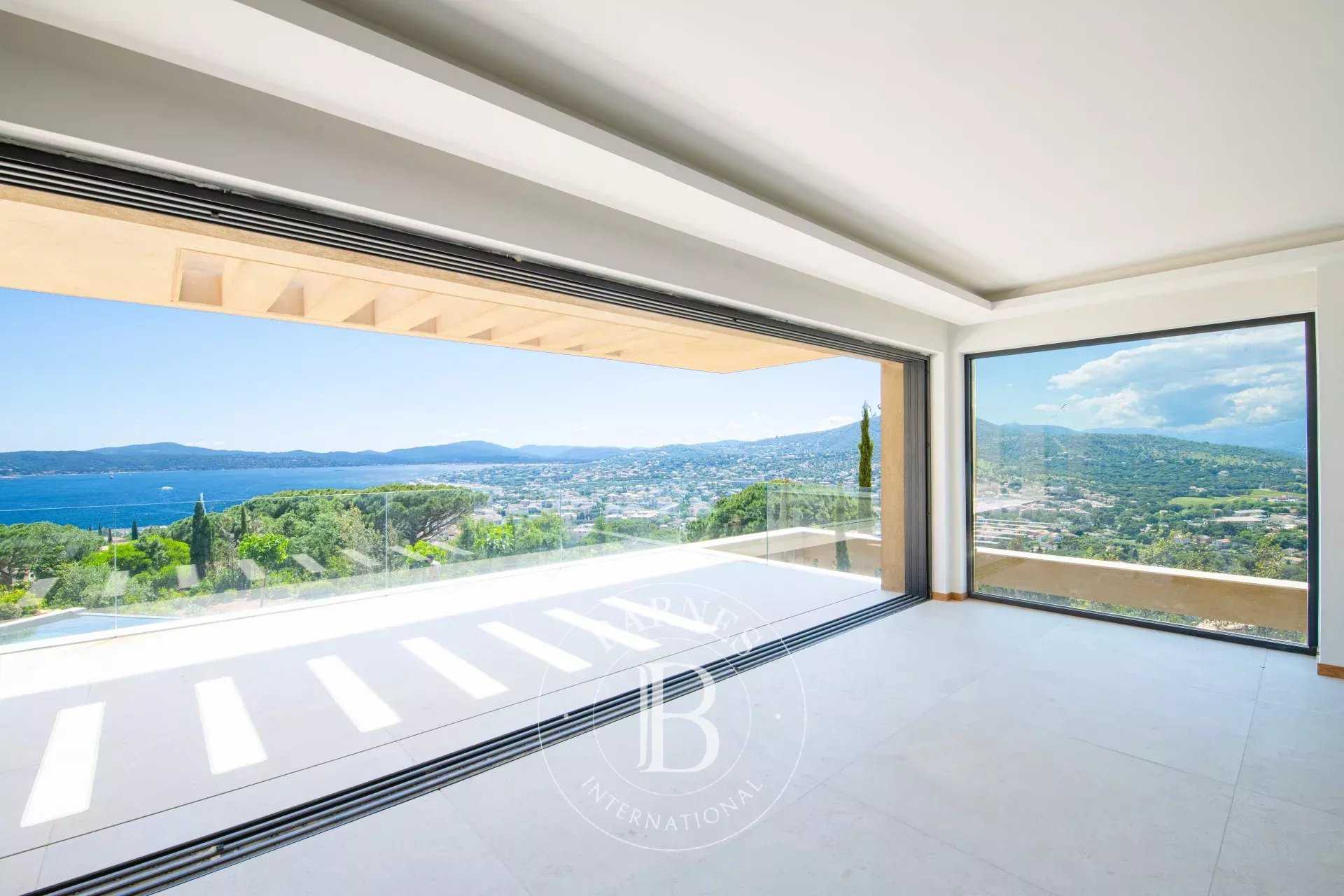Sainte-Maxime  - Propriété 7 Pièces 5 Chambres