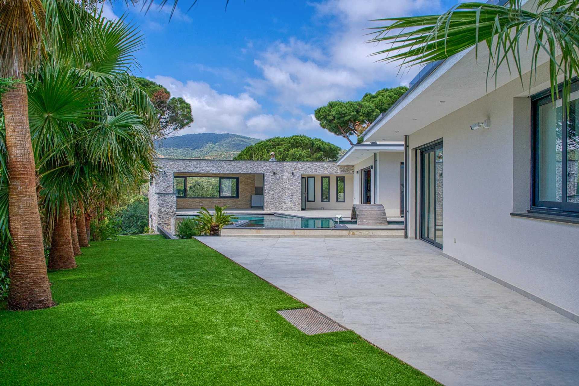 Sainte-Maxime  - Propriété 8 Pi&egrave;ces 5 Chambres