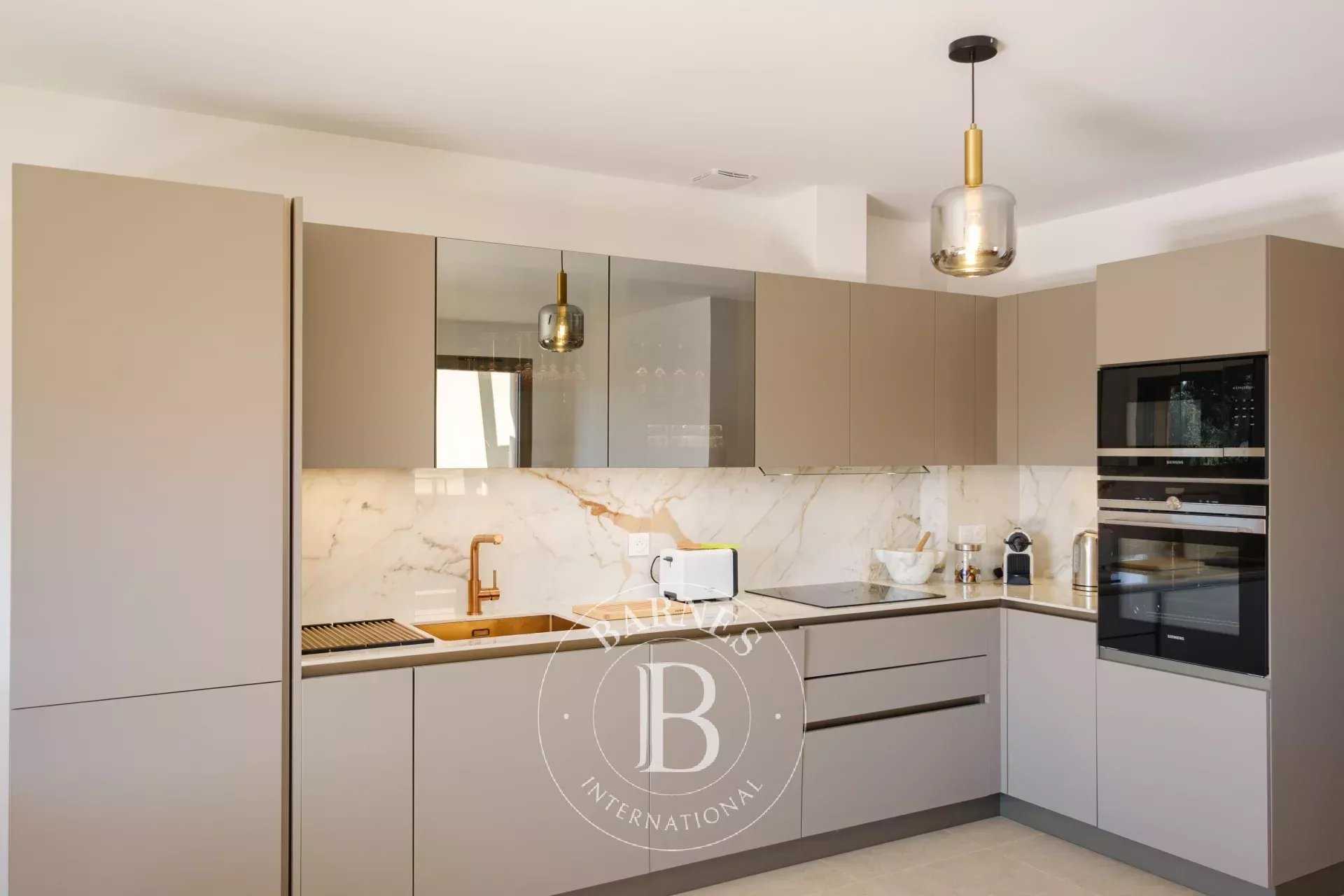 Grimaud  - Appartement 3 Pi&egrave;ces 2 Chambres