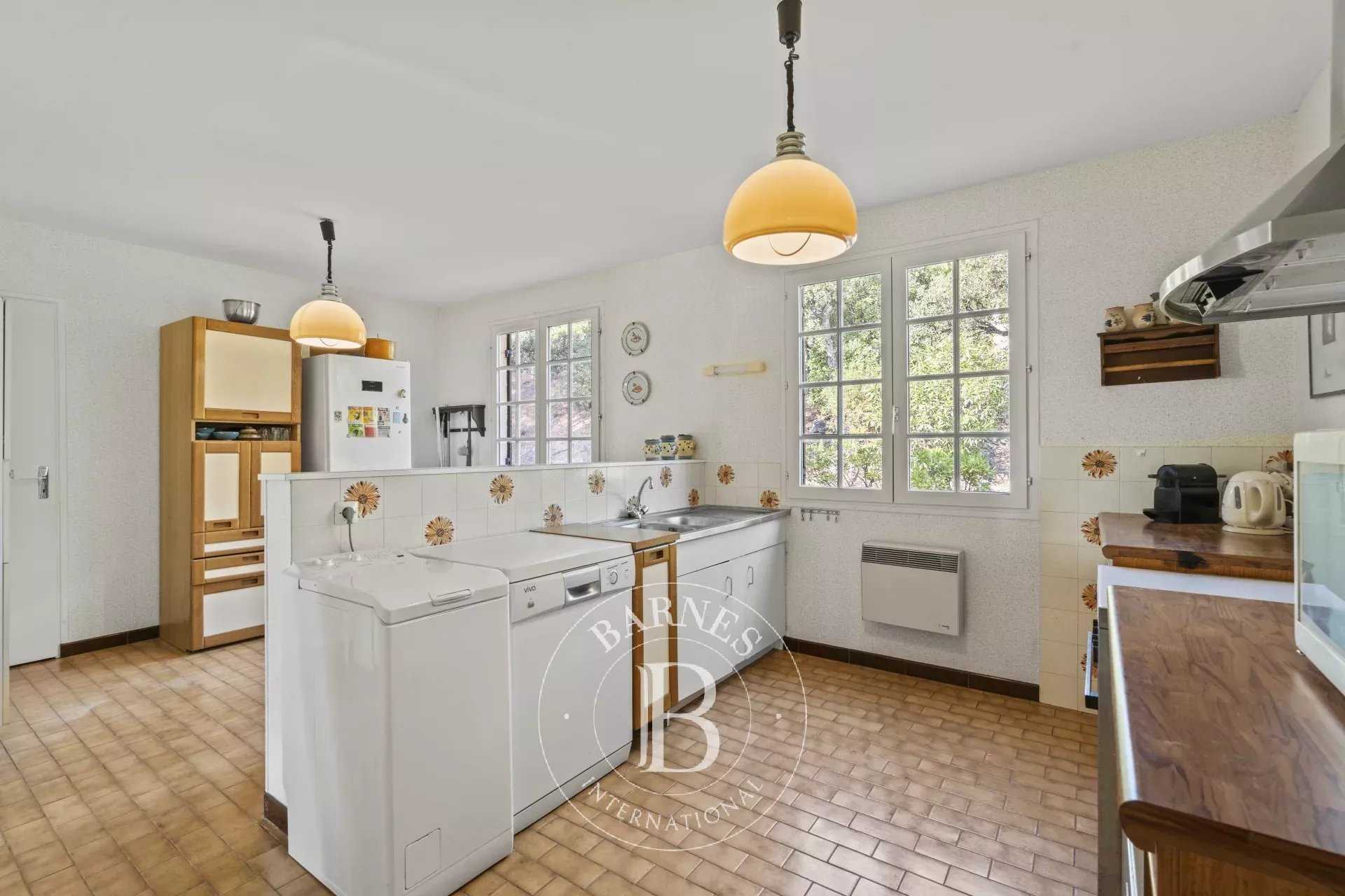 Sainte-Maxime  - Maison 7 Pi&egrave;ces 5 Chambres