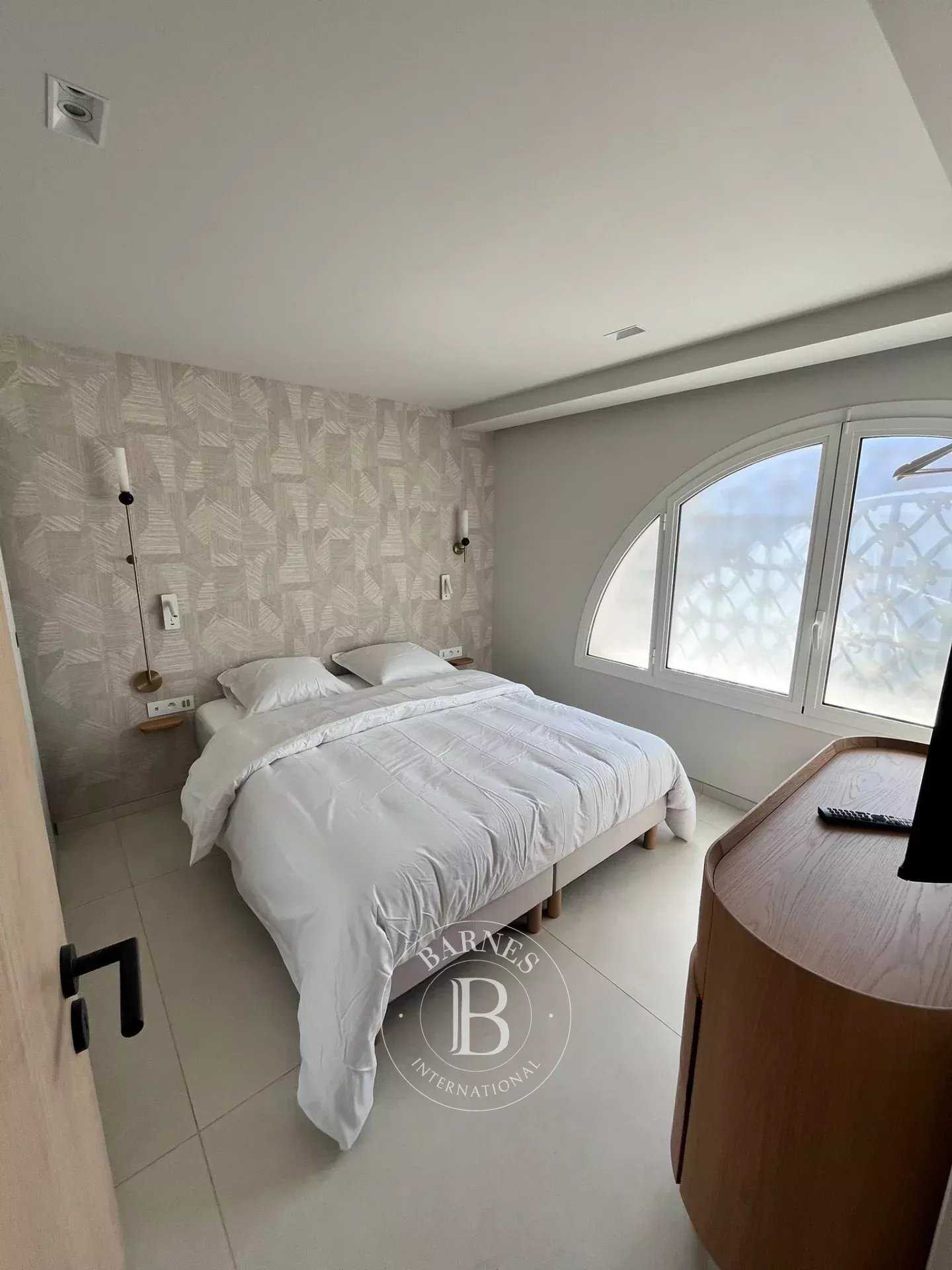 Roquebrune-sur-Argens  - Villa 
