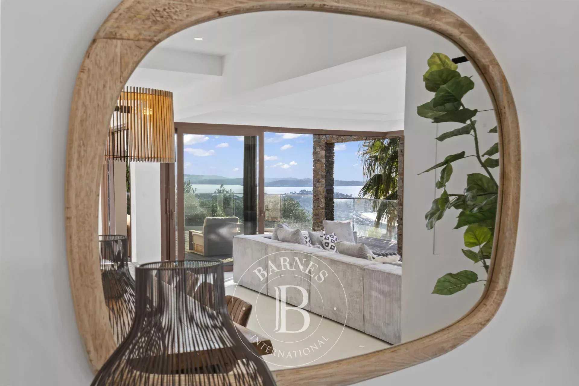 Sainte-Maxime  - Property 7 Bedrooms