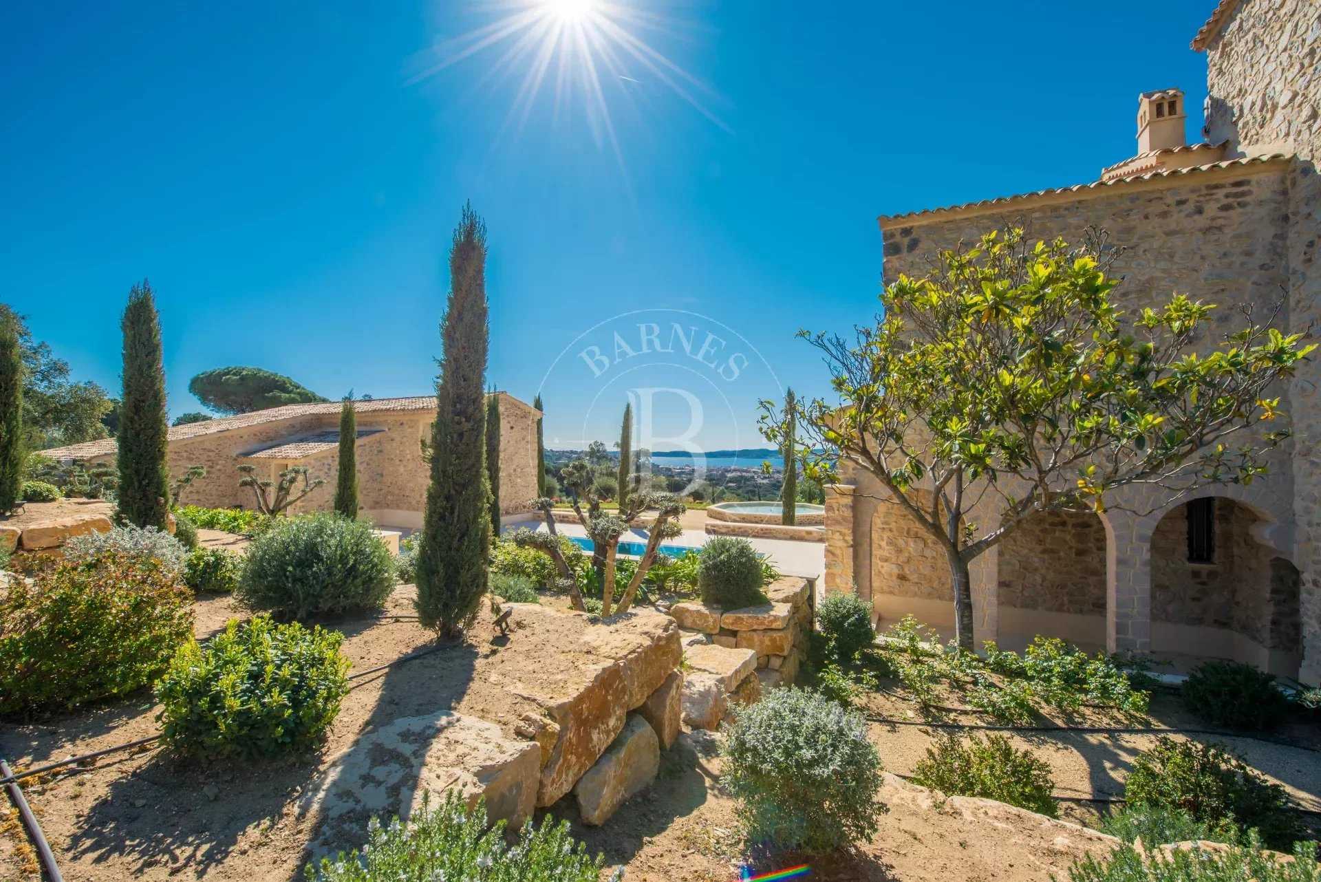 Sainte-Maxime  - Propriété 10 Pi&egrave;ces 8 Chambres