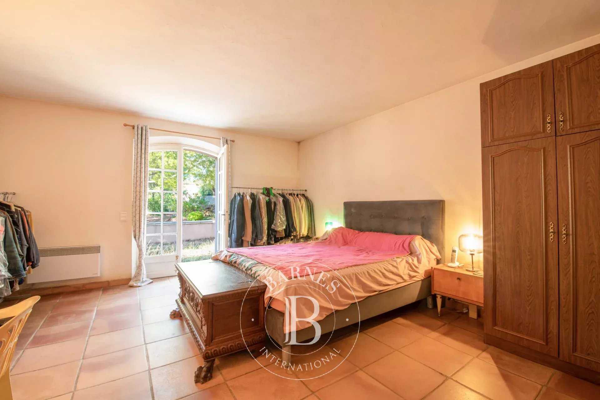 Sainte-Maxime  - Villa 10 Pi&egrave;ces 8 Chambres