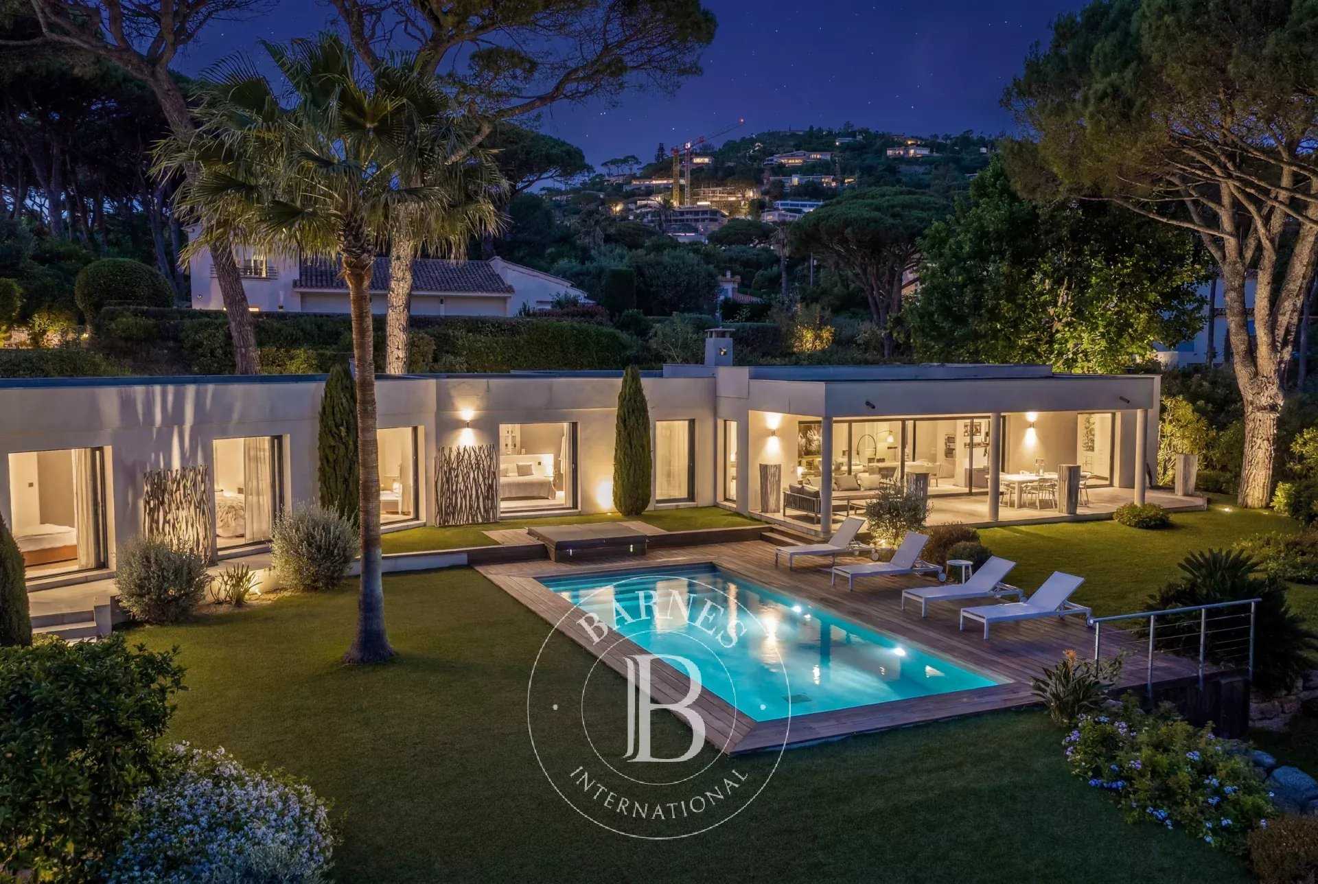 Villa Grimaud  -  ref 85505995 (picture 3)