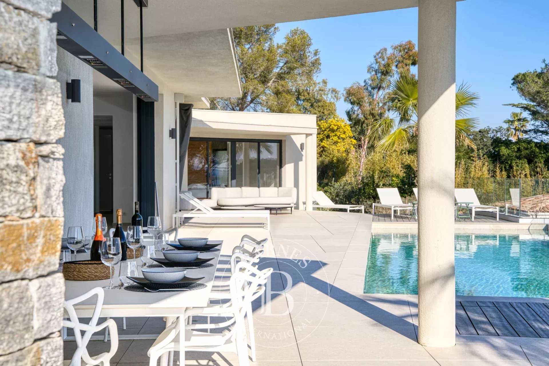 Villa Sainte-Maxime  -  ref 5895852 (picture 3)