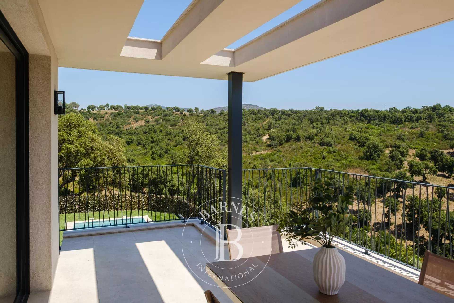 Villa Sainte-Maxime  -  ref 87146007 (picture 1)