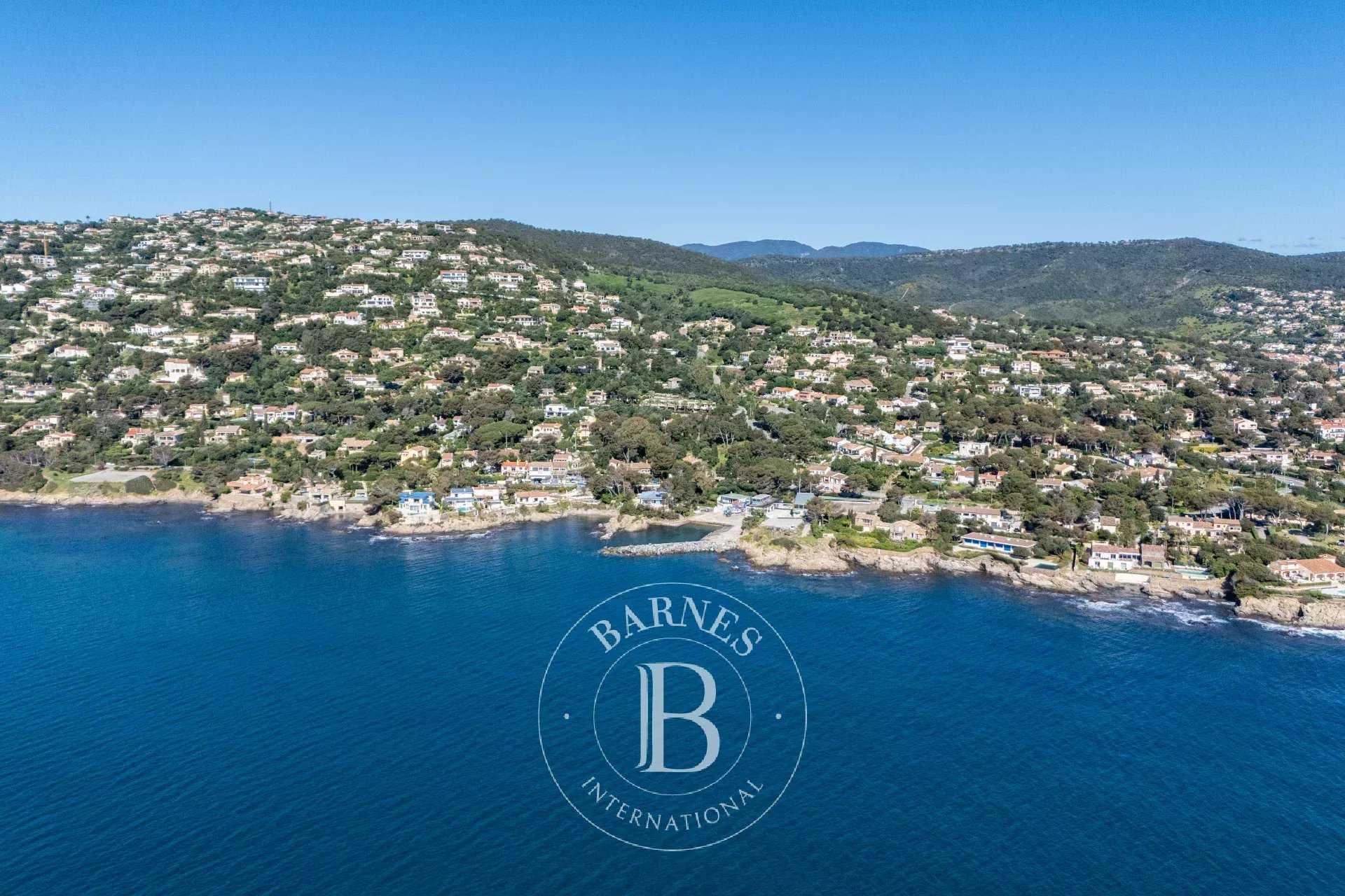 Villa Les Issambres  -  ref 85897503 (picture 3)