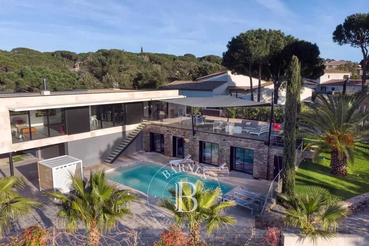 Villa Sainte-Maxime  -  ref 84858427 (picture 1)