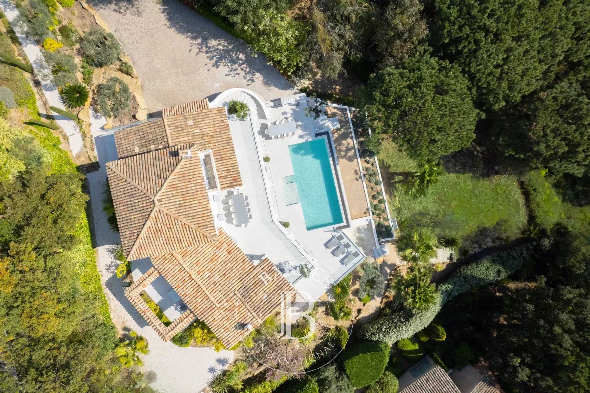 Villa Sainte-Maxime  -  ref 82415131 (picture 2)