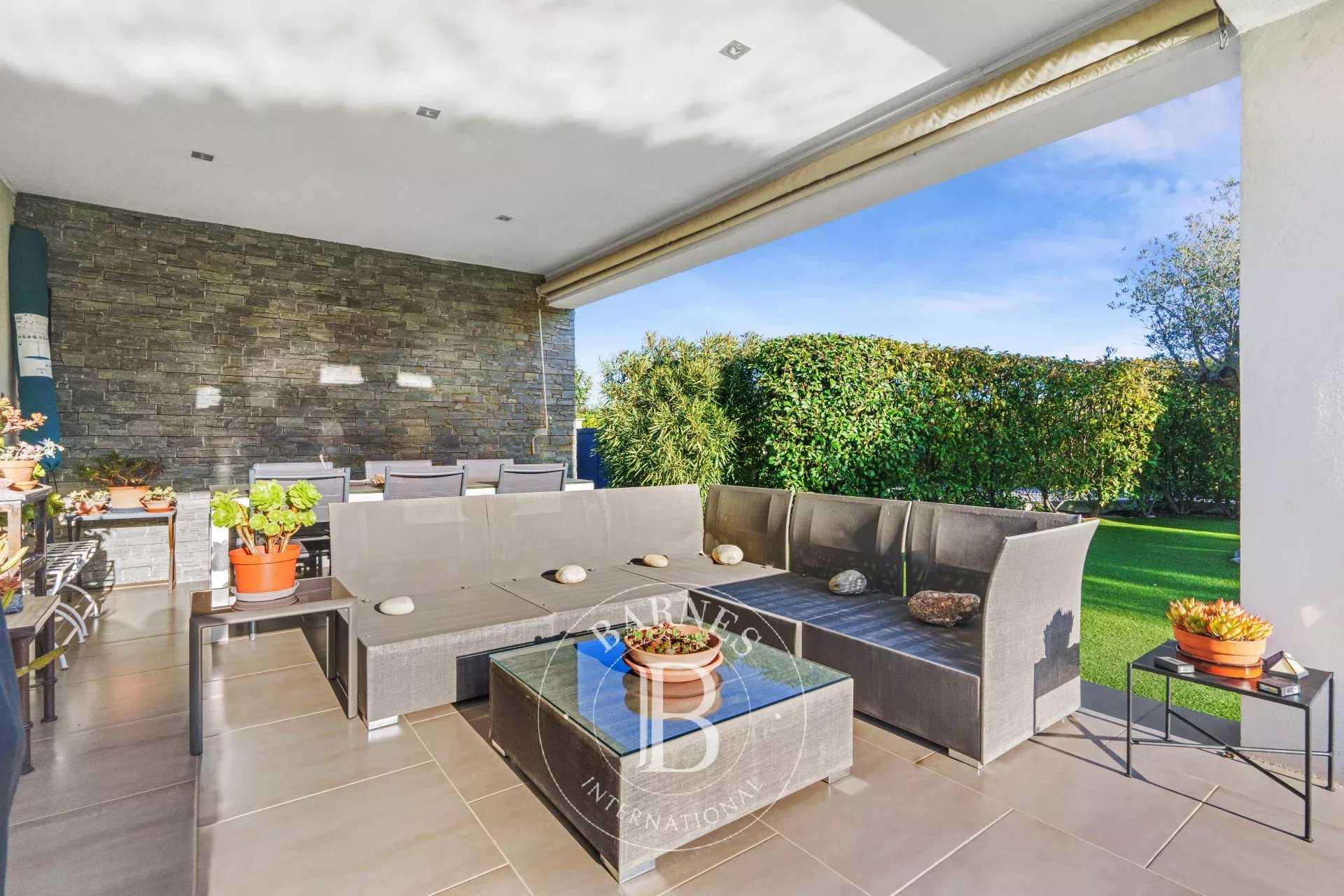 Villa Le Plan-de-la-Tour  -  ref 85588216 (picture 3)