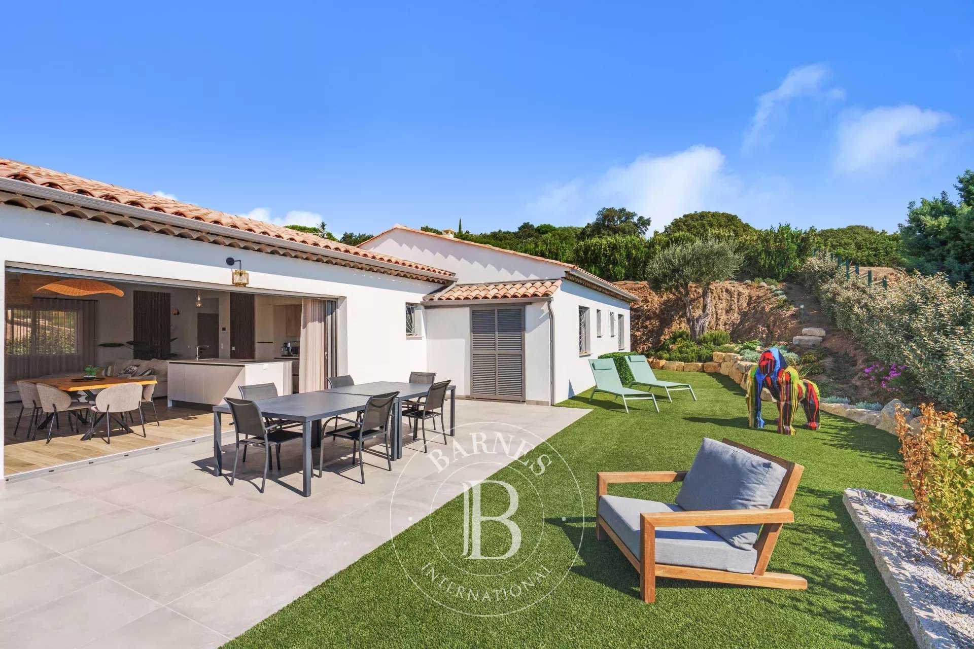 Villa Sainte-Maxime  -  ref 85137834 (picture 3)