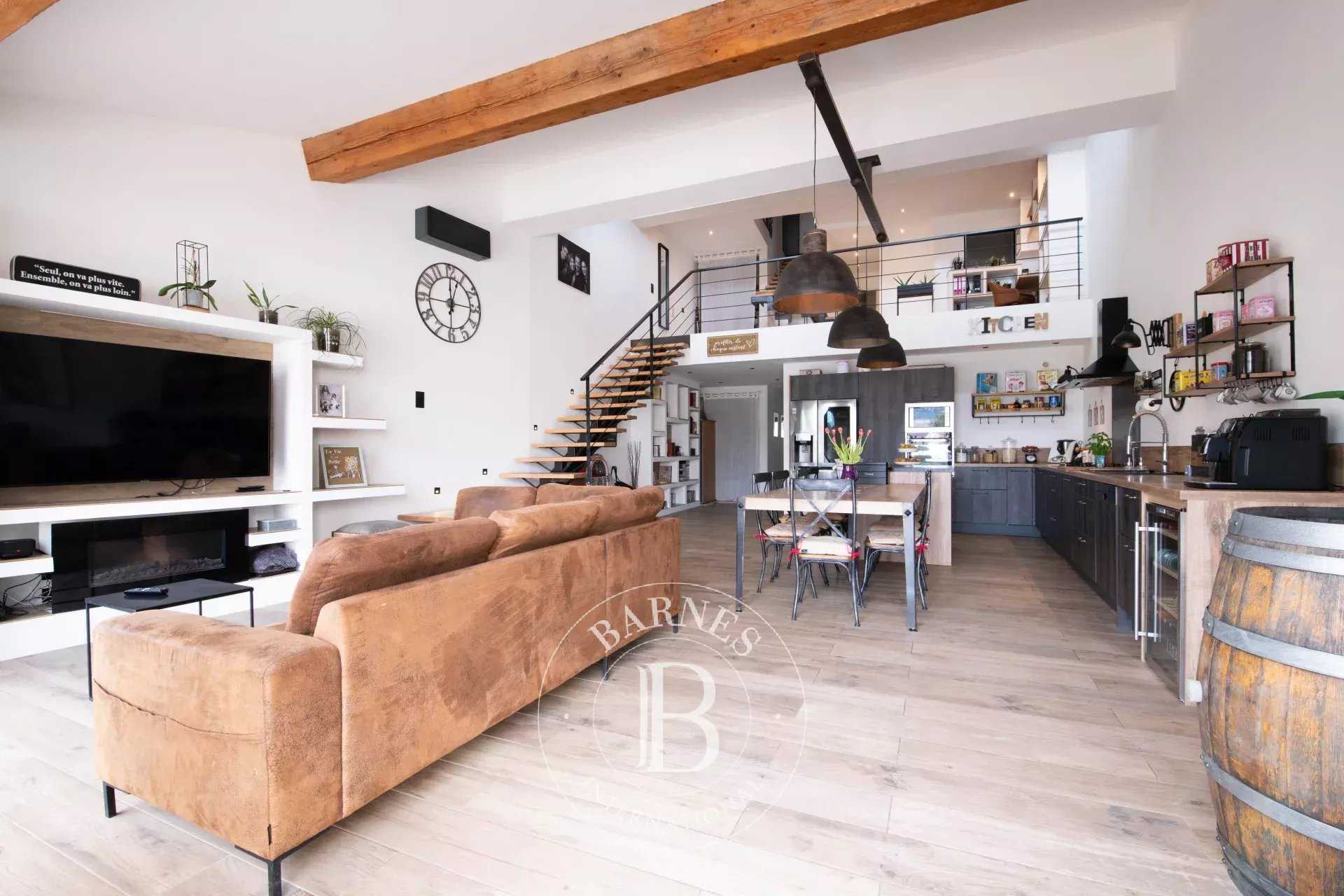 Maison de village Le Plan-de-la-Tour  -  ref 87095495 (picture 2)