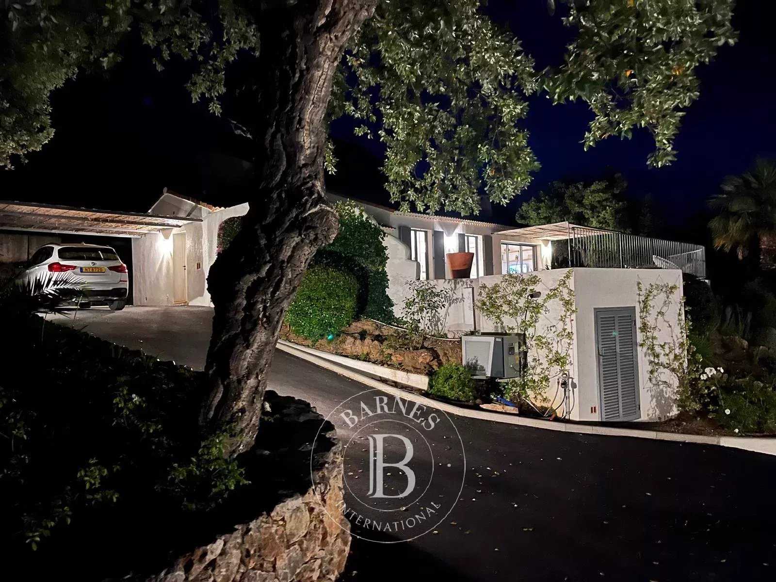 Villa Sainte-Maxime  -  ref 85300505 (picture 2)