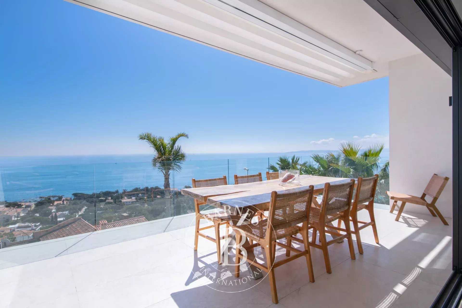 Villa Les Issambres  -  ref 82312633 (picture 2)