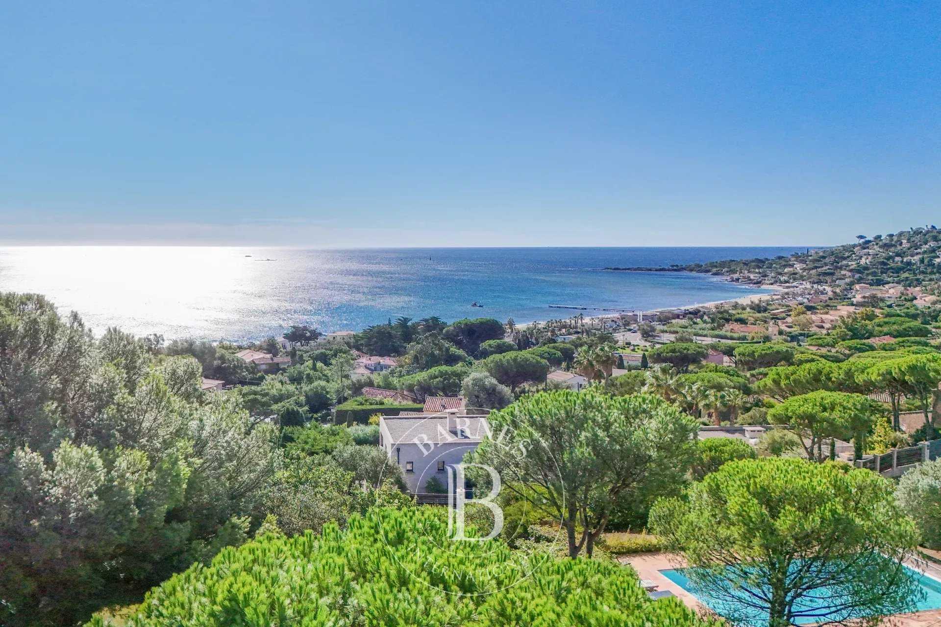 Villa Sainte-Maxime  -  ref 86189513 (picture 1)