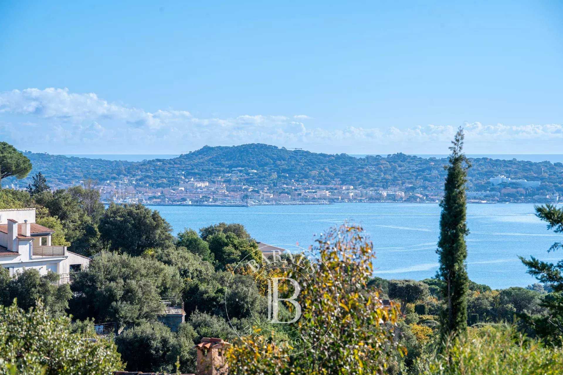 Grimaud  - Villa 7 Pièces 5 Chambres