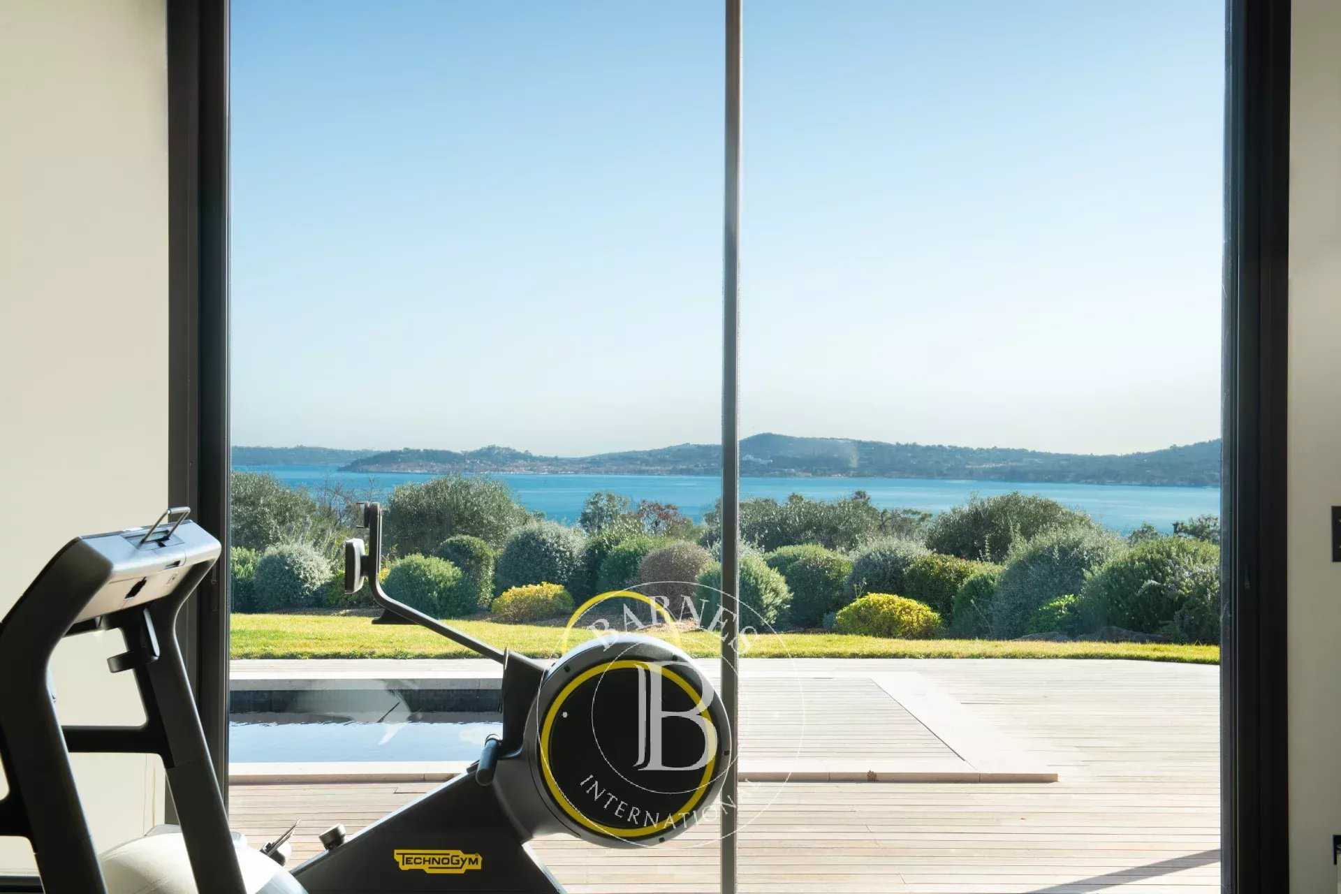 Villa Grimaud  -  ref 85638820 (picture 1)