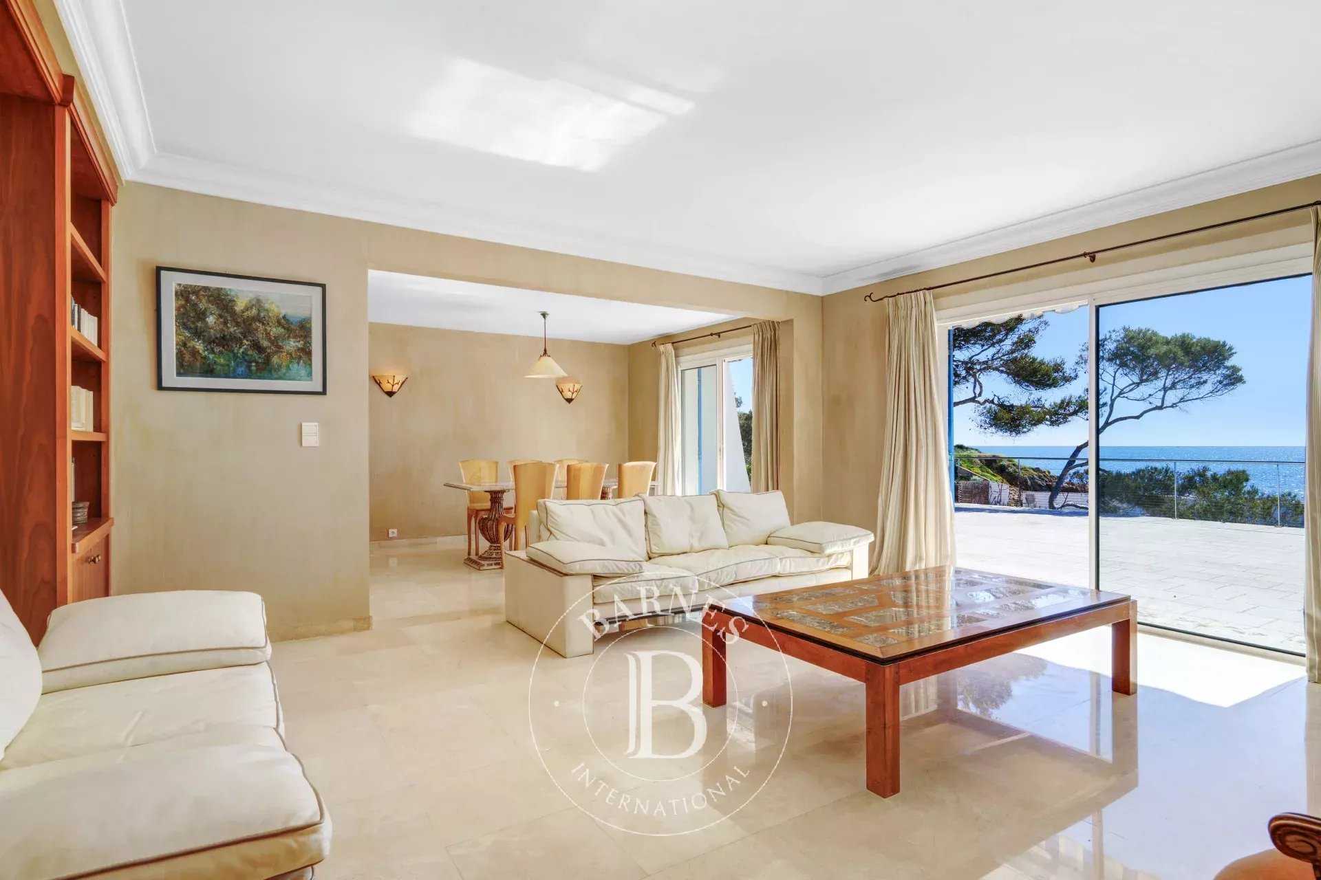 Villa Les Issambres  -  ref 85897503 (picture 1)