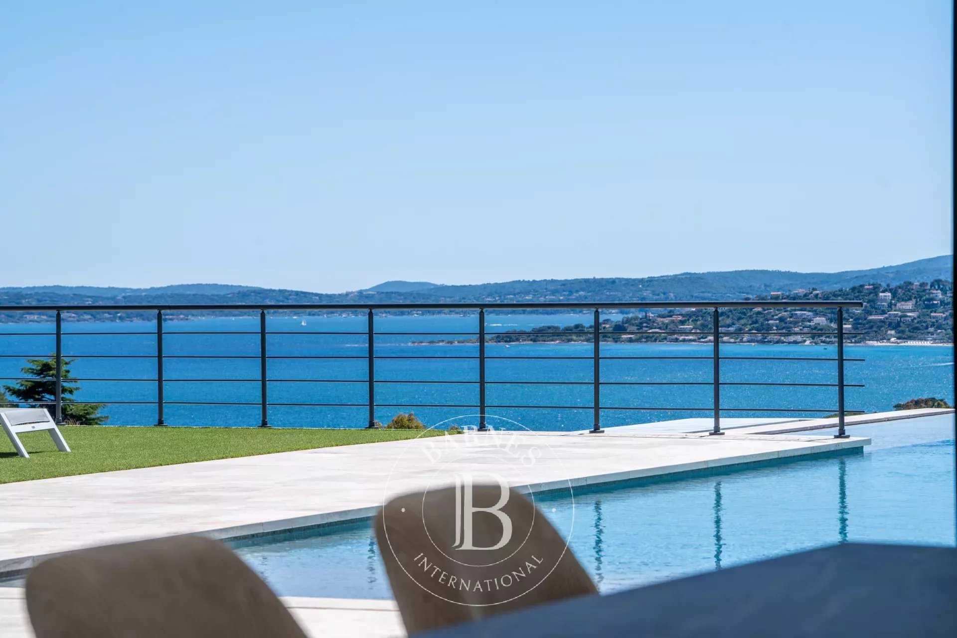 Villa Les Issambres  -  ref 85147884 (picture 3)