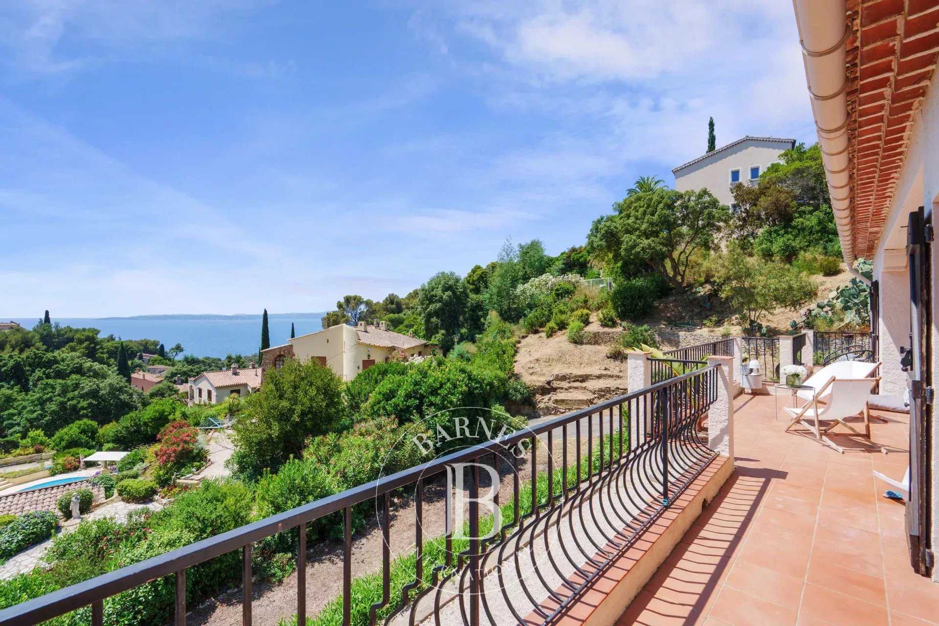 Villa Les Issambres  -  ref 85993496 (picture 3)