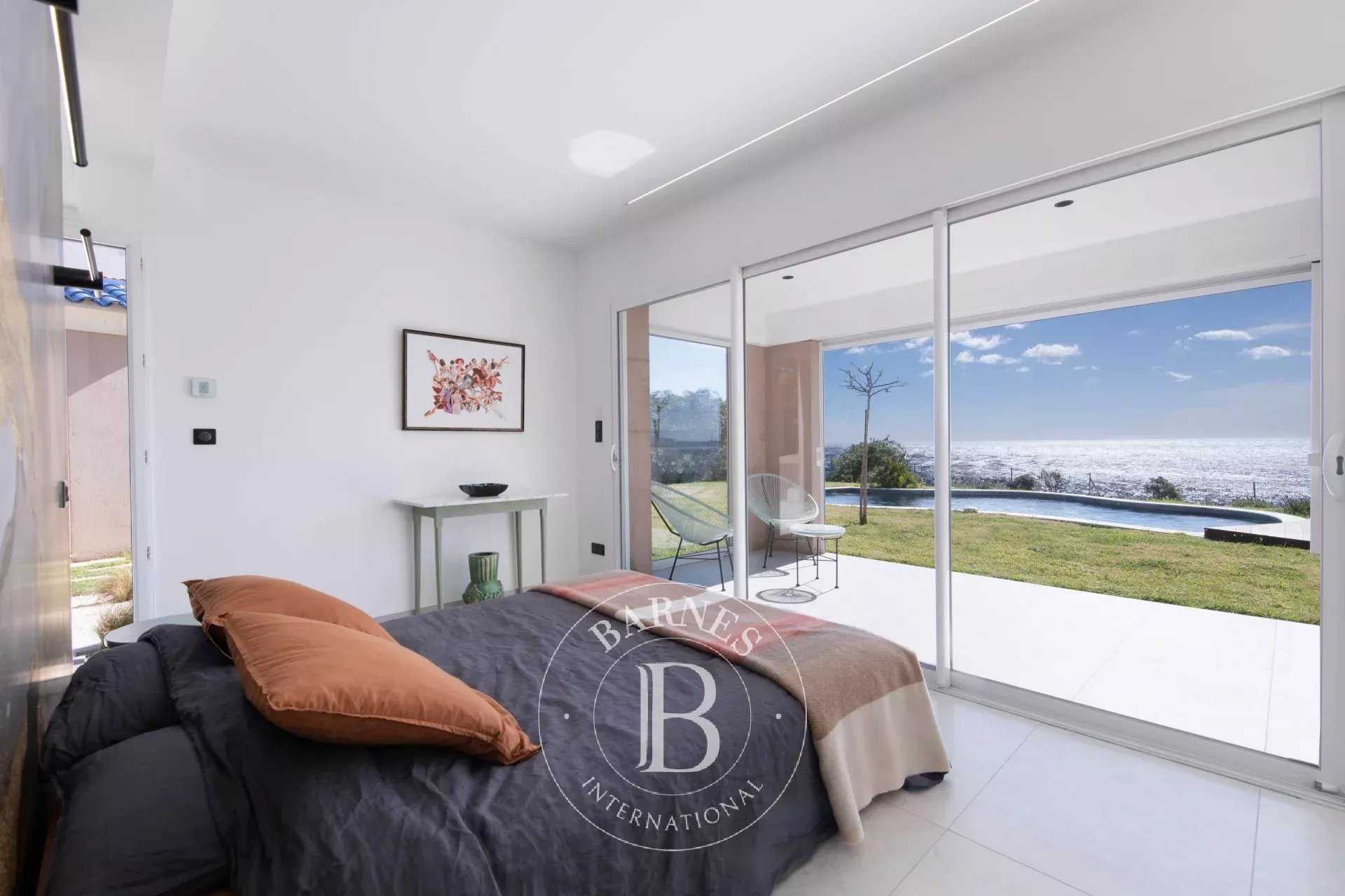 Villa Les Issambres  -  ref 82243712 (picture 3)