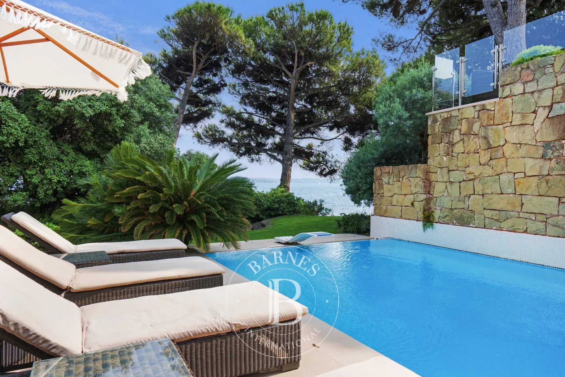 Villa Sainte-Maxime  -  ref 86018434 (picture 2)