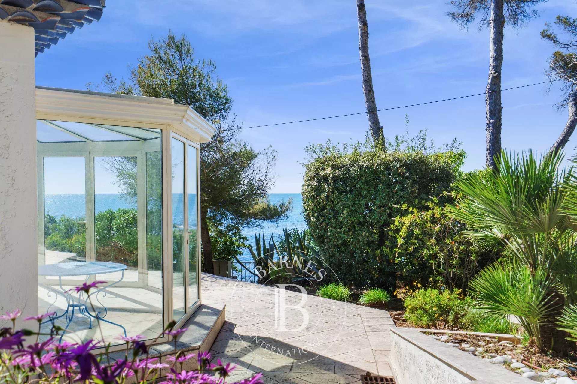 Villa Les Issambres  -  ref 85897503 (picture 3)