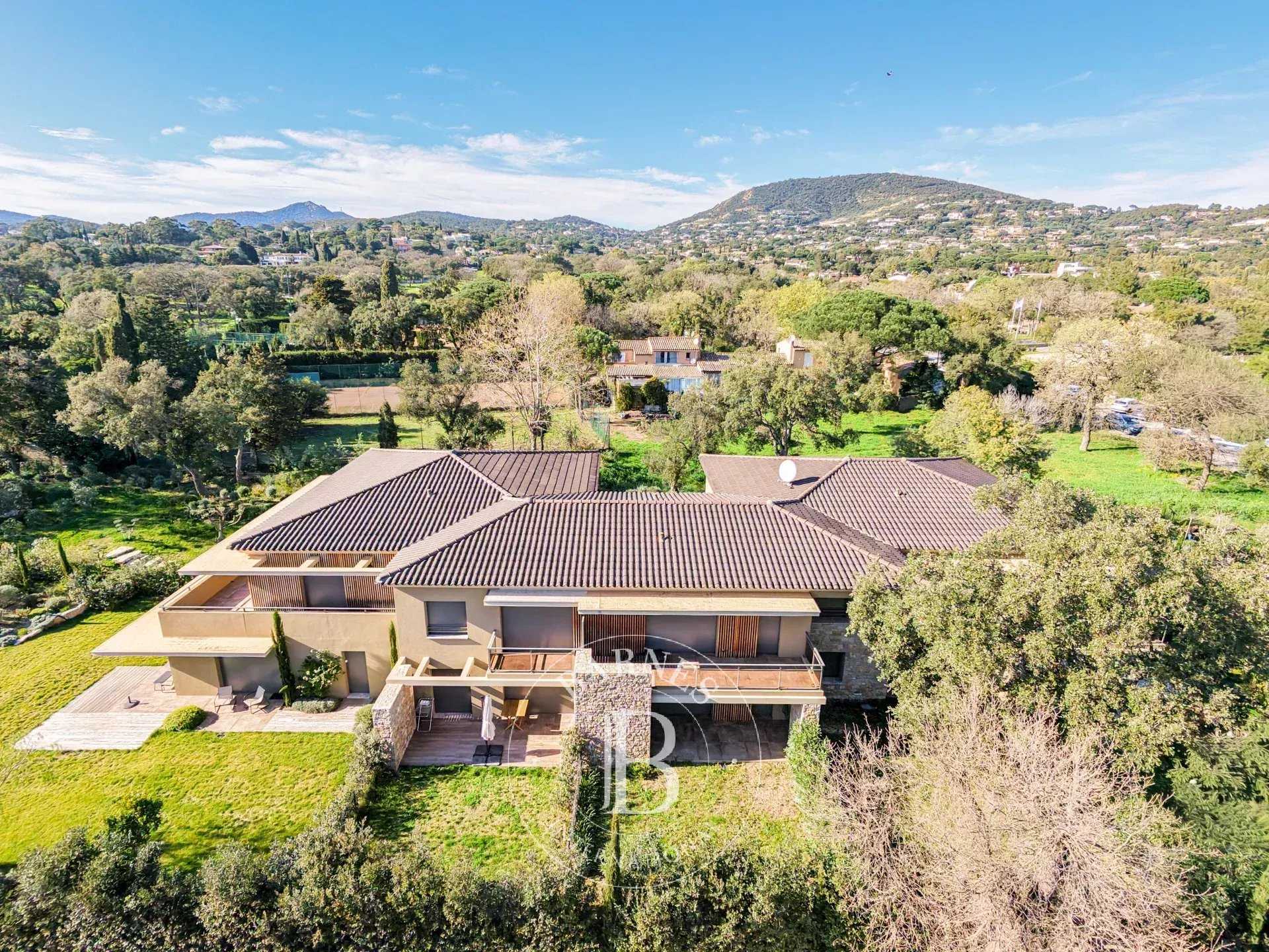 Appartement Grimaud  -  ref 85250579 (picture 2)