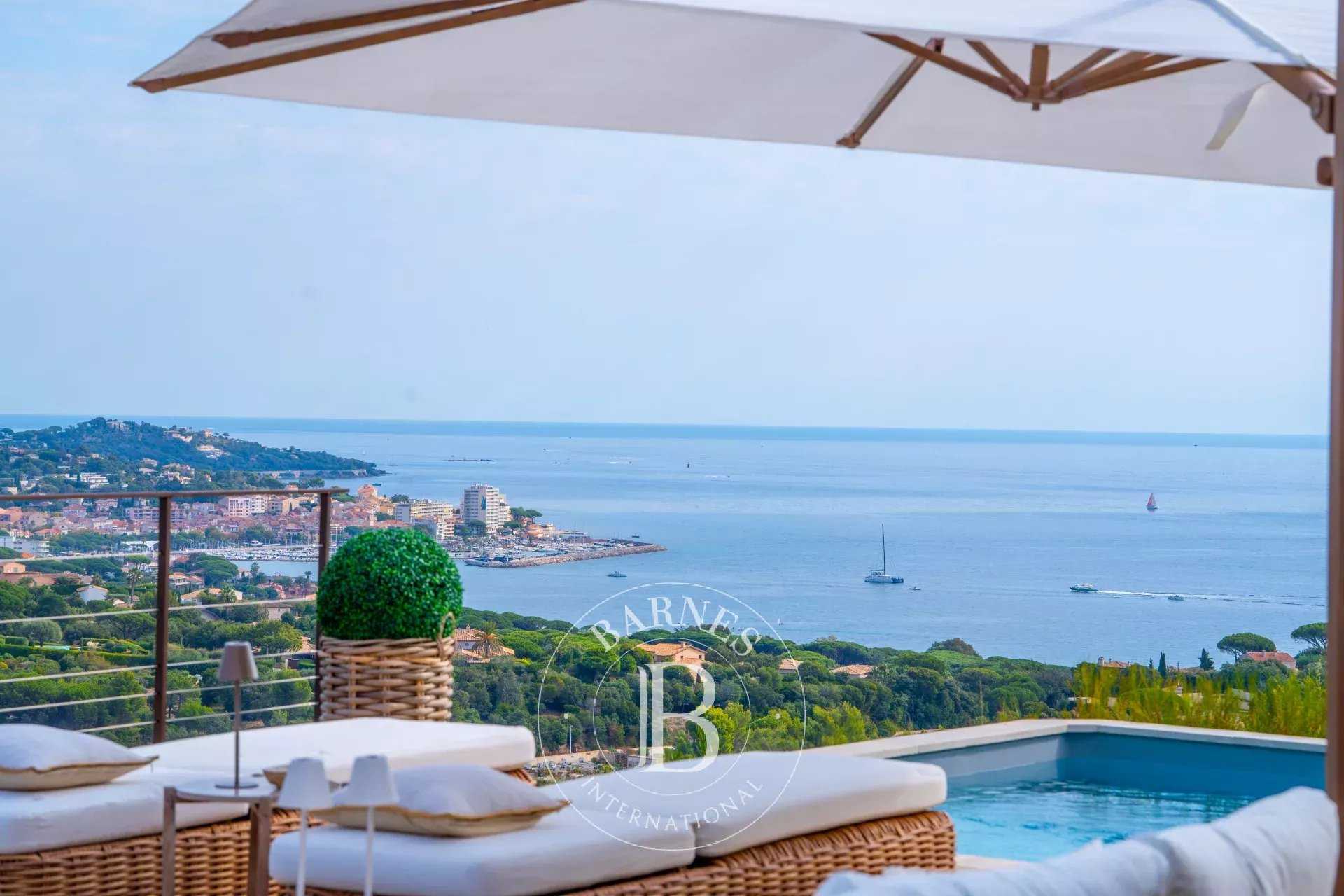 Villa Sainte-Maxime  -  ref 86337885 (picture 2)