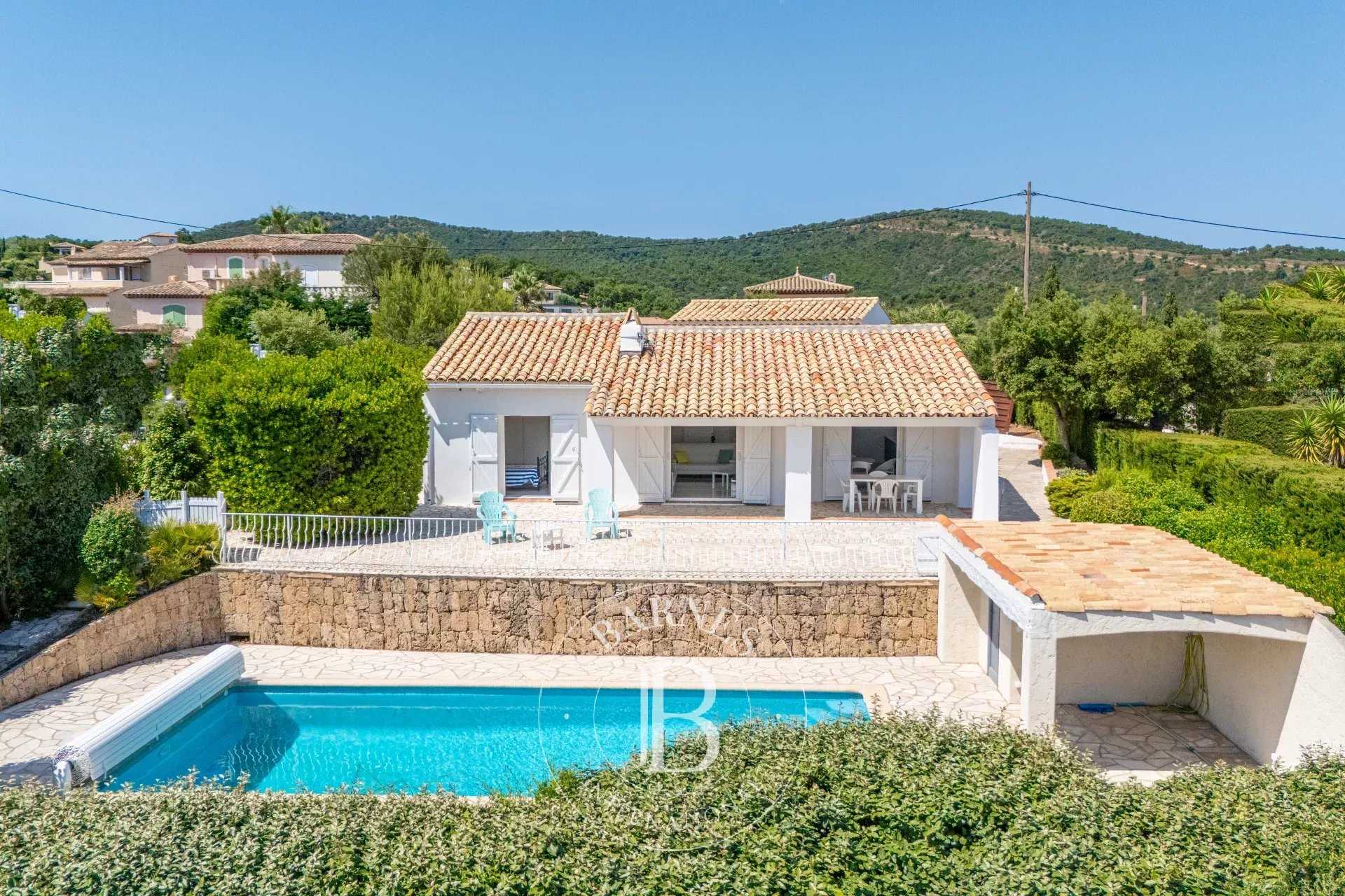 Villa Saint Aygulf  -  ref 86018479 (picture 1)
