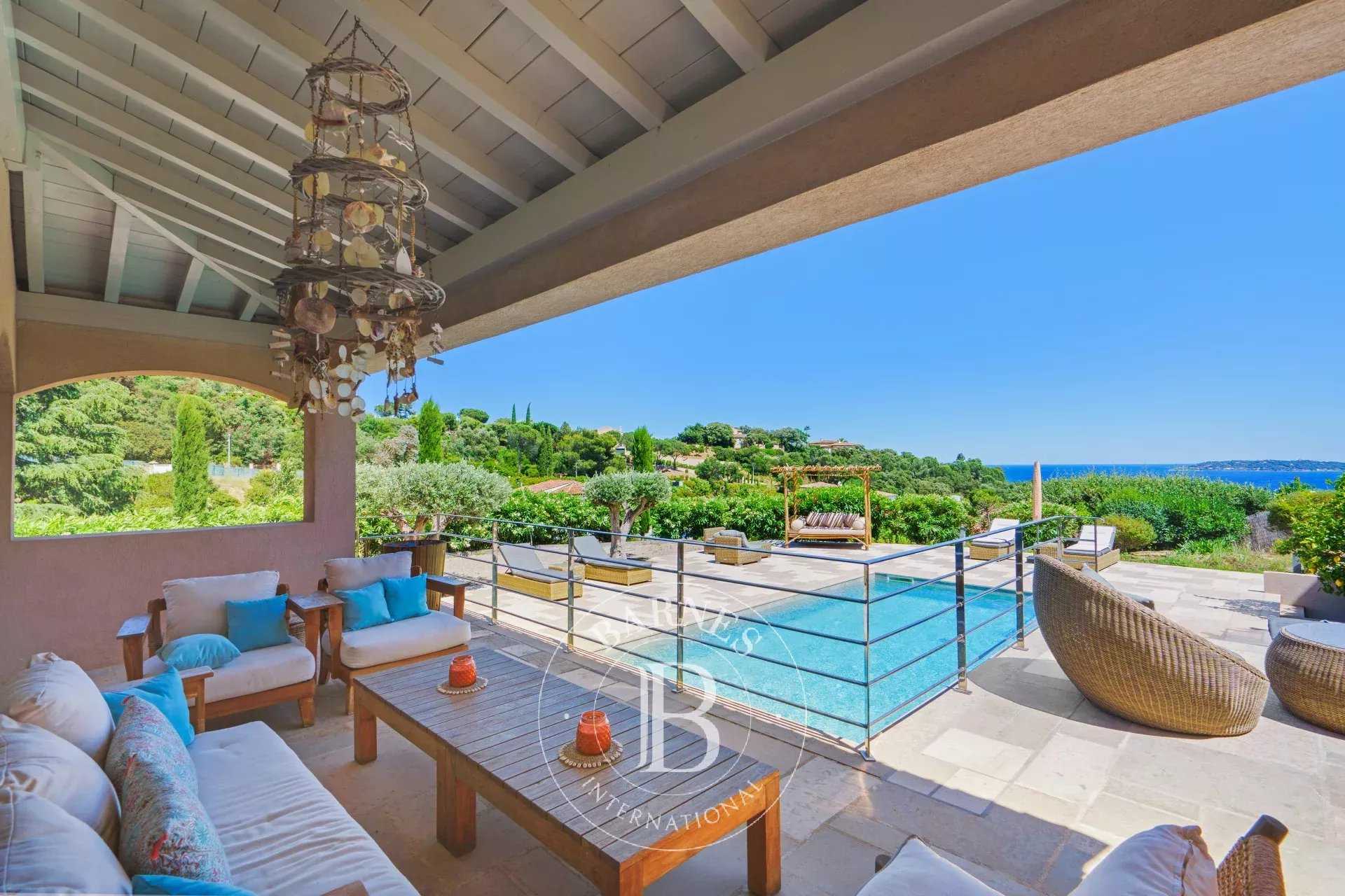 Villa Sainte-Maxime  -  ref 84765613 (picture 3)