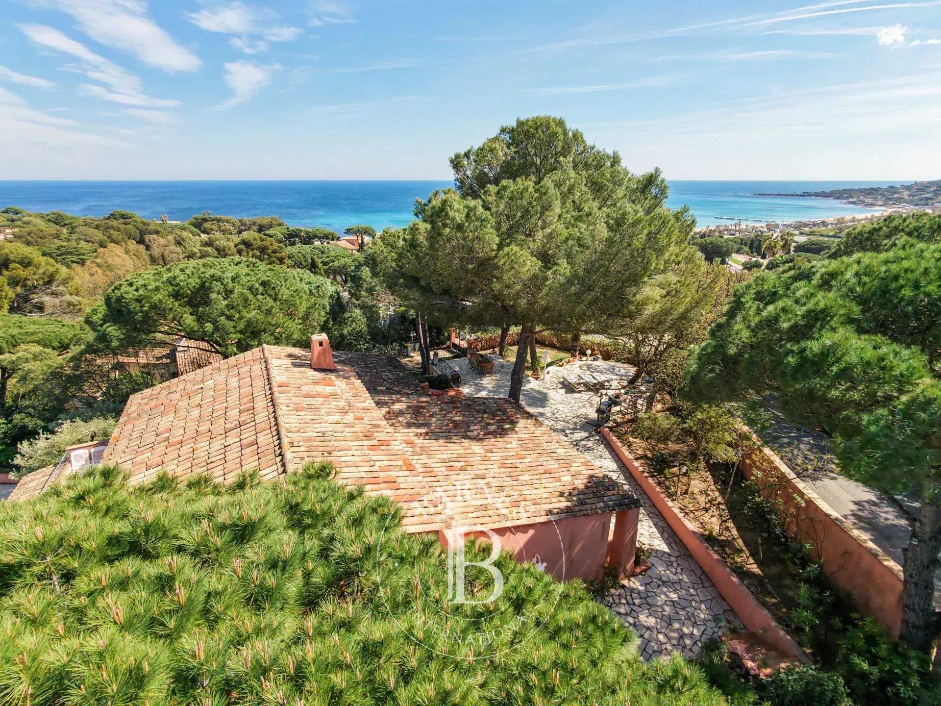 Villa Sainte-Maxime  -  ref 86189513 (picture 2)