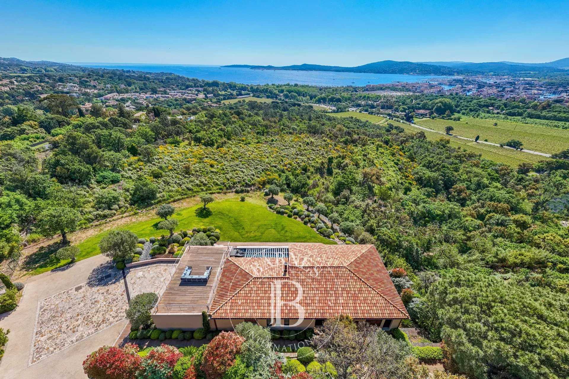 Villa Grimaud  -  ref 85638820 (picture 3)