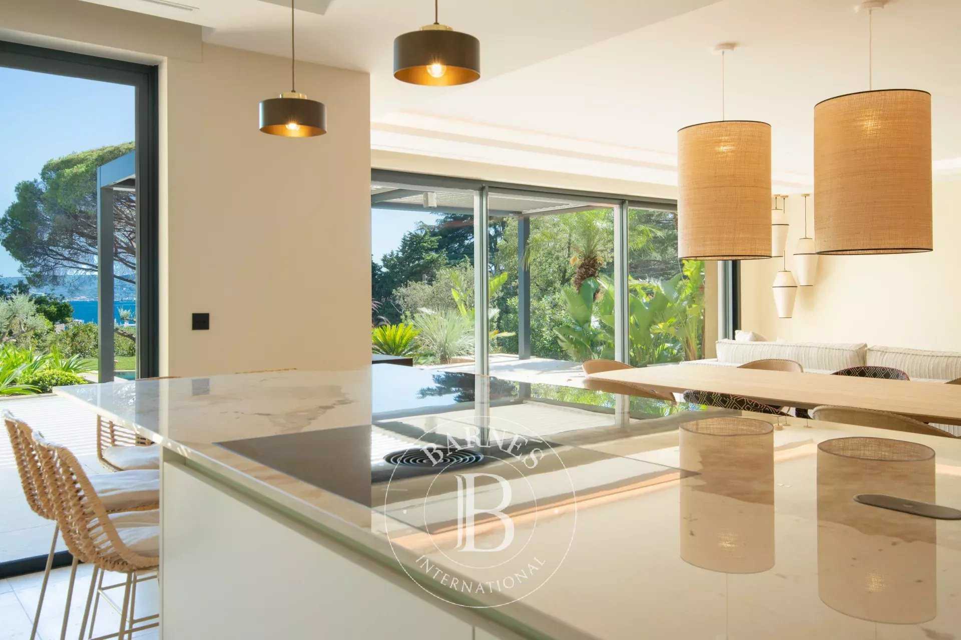 Villa Sainte-Maxime  -  ref 83968314 (picture 3)