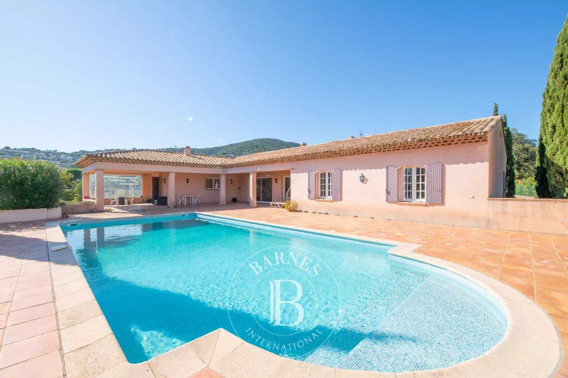 Villa Sainte-Maxime  -  ref 86278053 (picture 2)