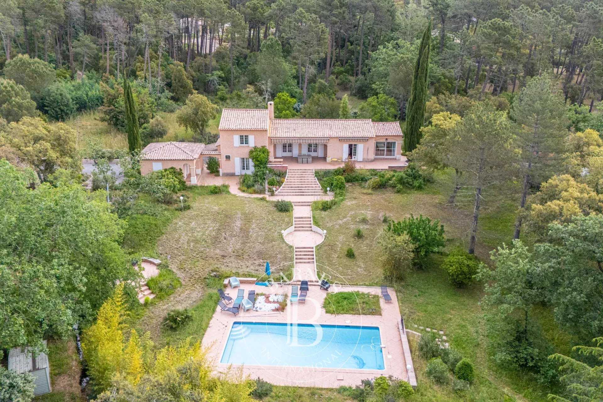 Villa Le Muy  -  ref 85898544 (picture 1)