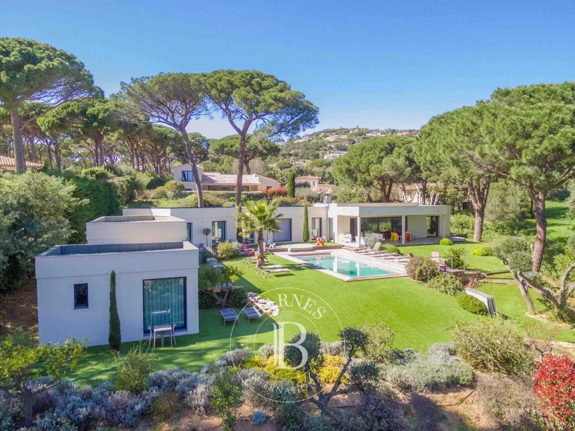 Villa Grimaud  -  ref 85505995 (picture 3)